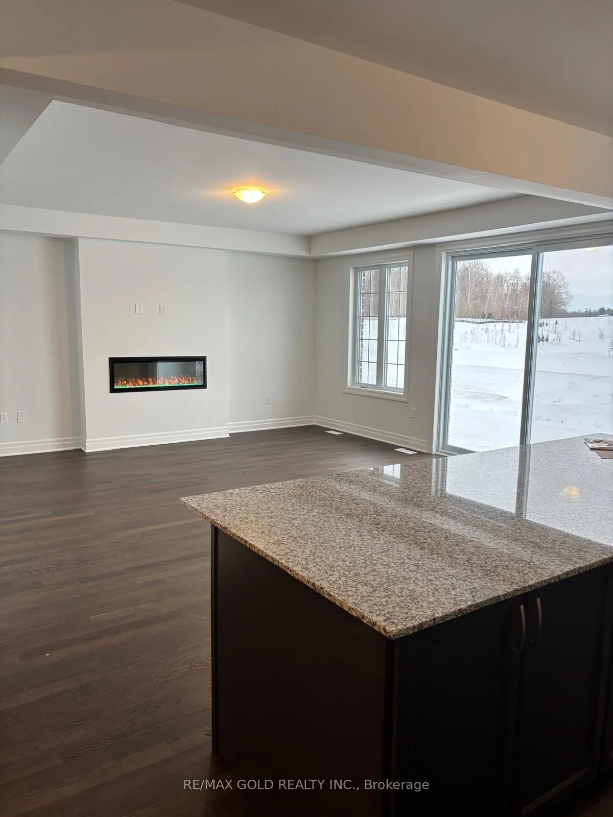Photo 4 of Unit UPPER, 275 Rosenberg Way, Kitchener — HOMEH