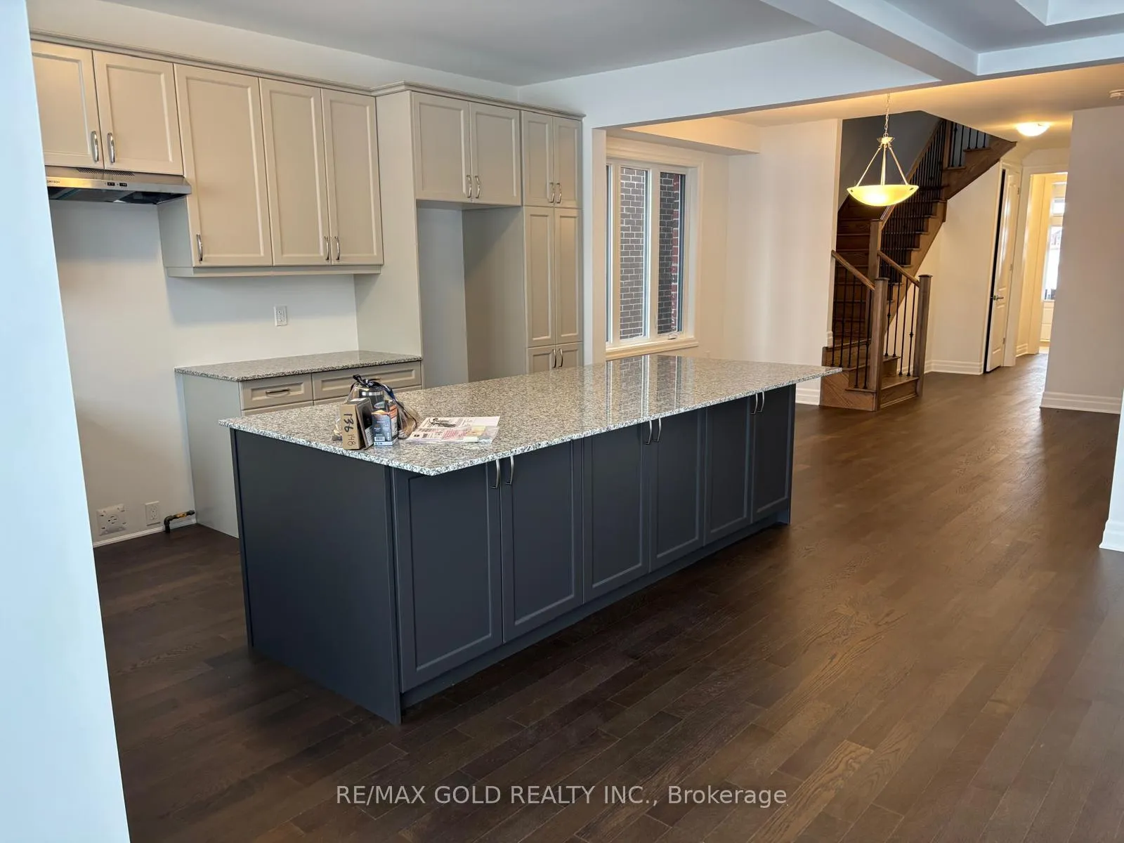 Photo 6 of Unit UPPER, 275 Rosenberg Way, Kitchener — HOMEH