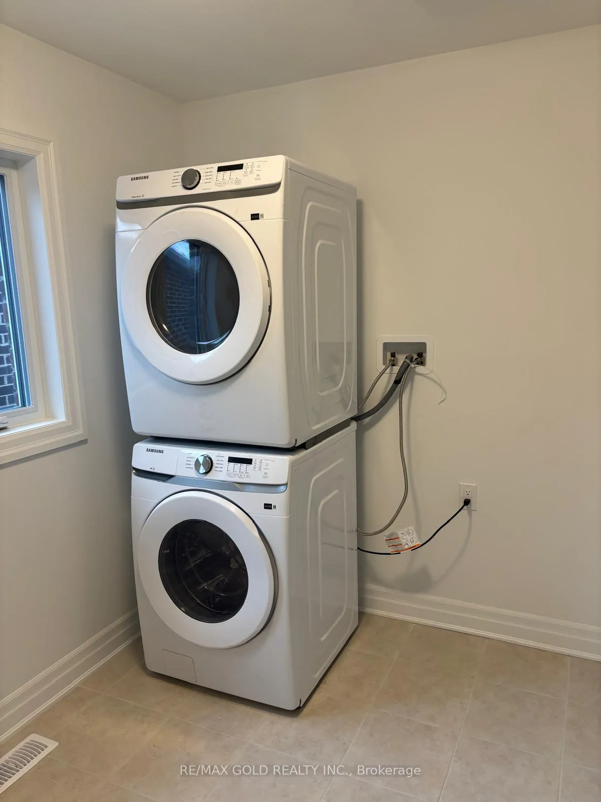 Photo 20 of Unit UPPER, 275 Rosenberg Way, Kitchener — HOMEH