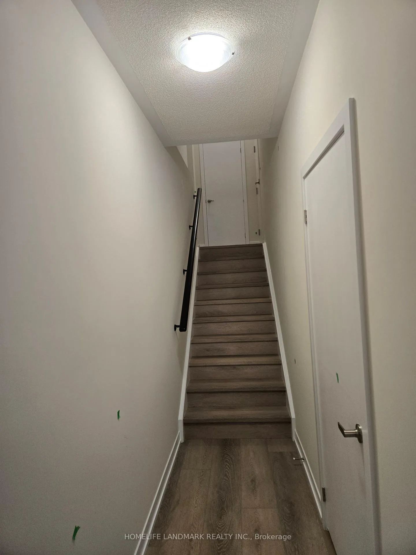 Photo 4 of 18B Ziibi Way N, Clarington, Newcastle — HOMEH