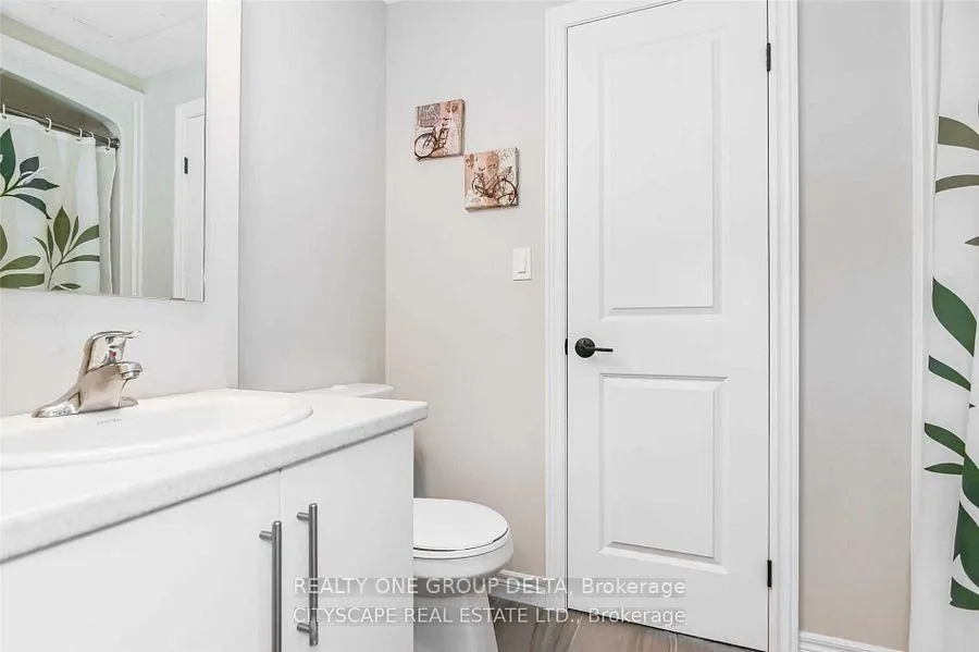 Photo 9 of Unit 203, 333 Gosling Gardens, Guelph, Clairfields/Hanlon Business Park — HOMEH