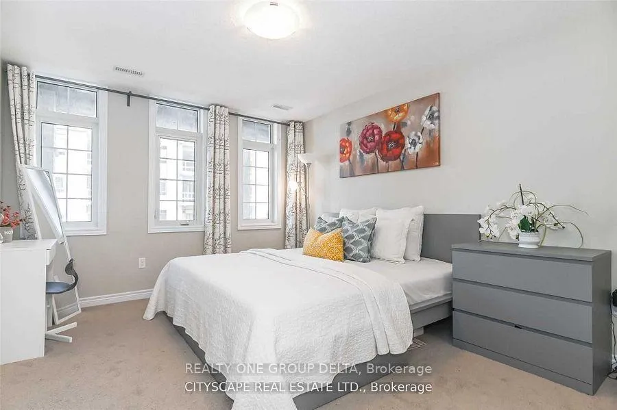 Photo 15 of Unit 203, 333 Gosling Gardens, Guelph, Clairfields/Hanlon Business Park — HOMEH