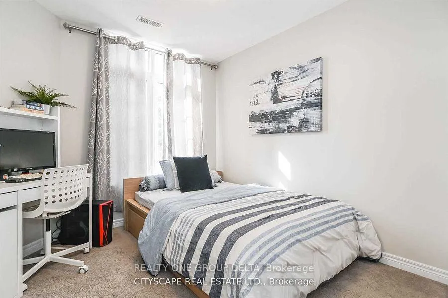 Photo 17 of Unit 203, 333 Gosling Gardens, Guelph, Clairfields/Hanlon Business Park — HOMEH