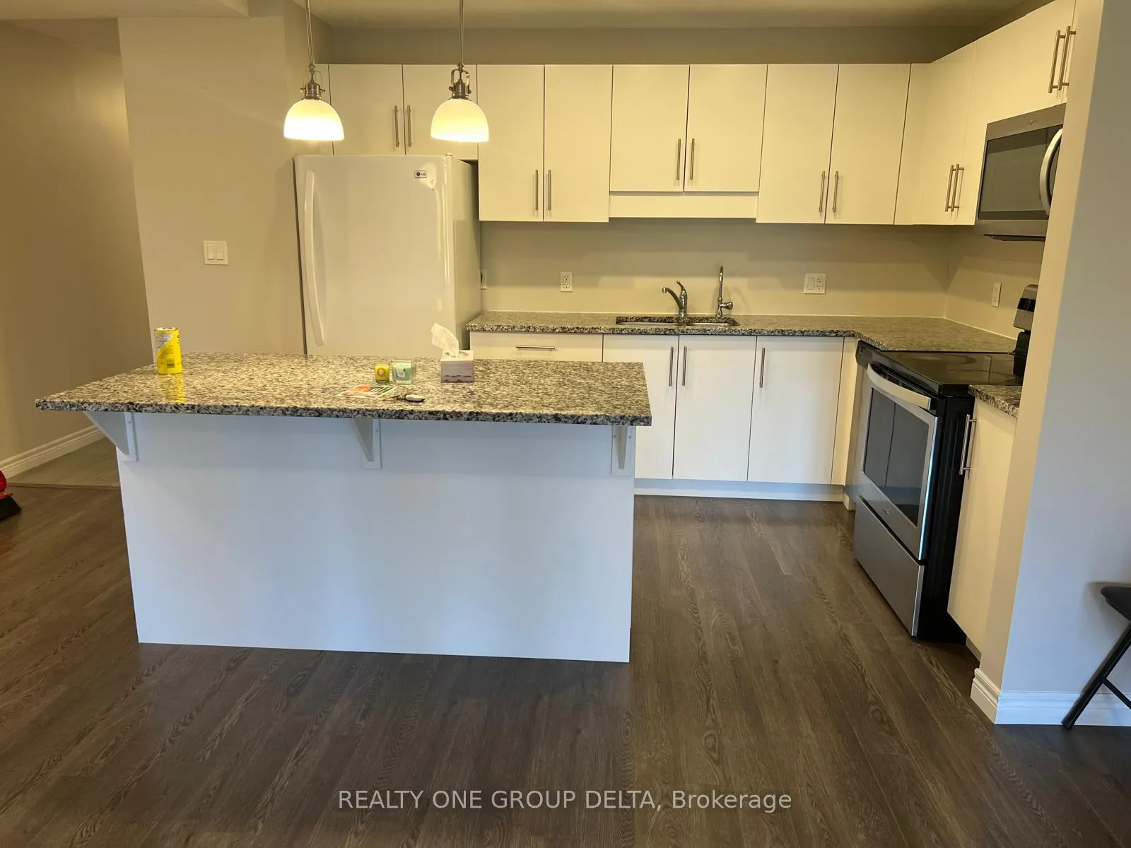 Photo 23 of Unit 203, 333 Gosling Gardens, Guelph, Clairfields/Hanlon Business Park — HOMEH