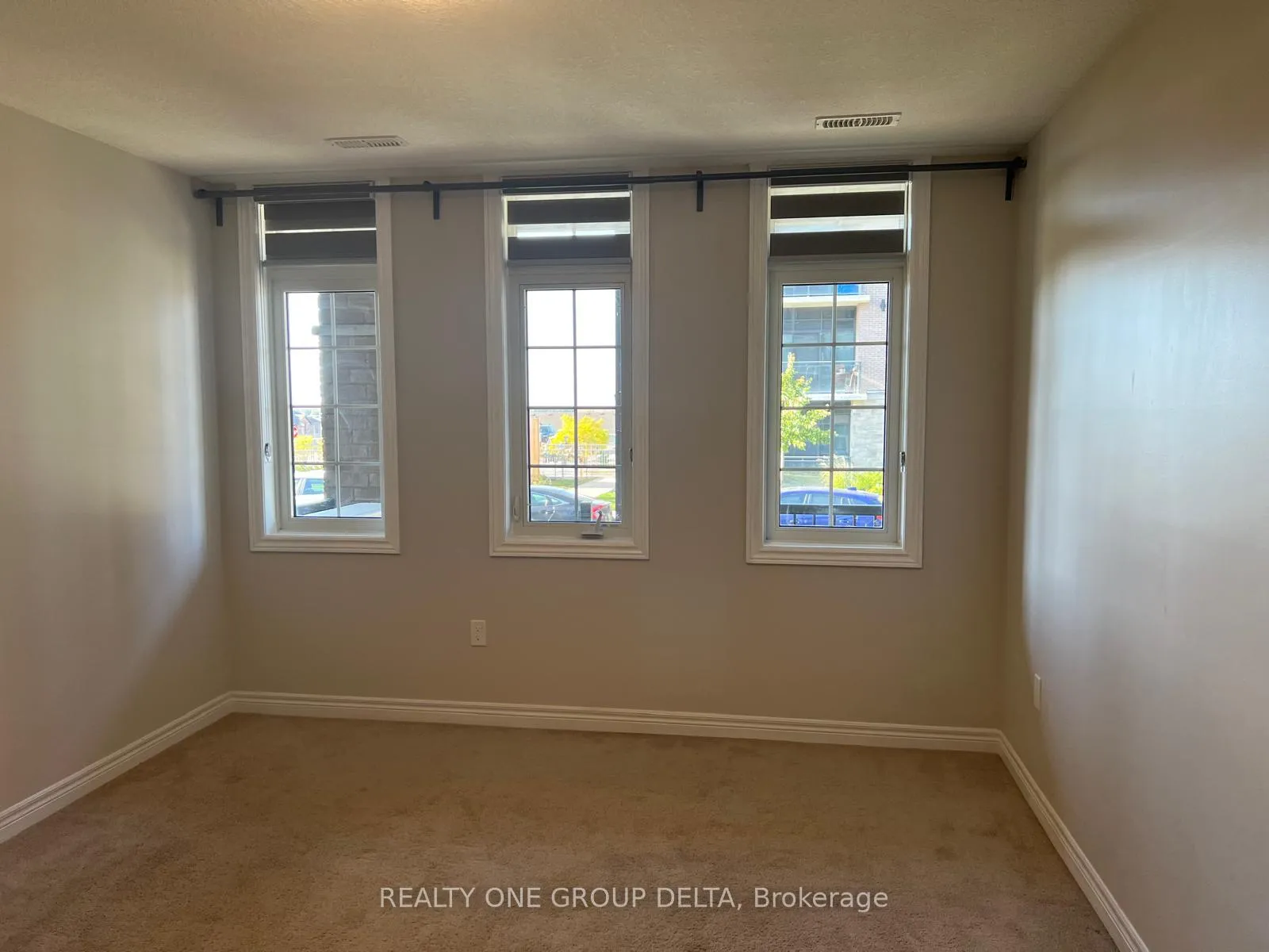 Photo 27 of Unit 203, 333 Gosling Gardens, Guelph, Clairfields/Hanlon Business Park — HOMEH