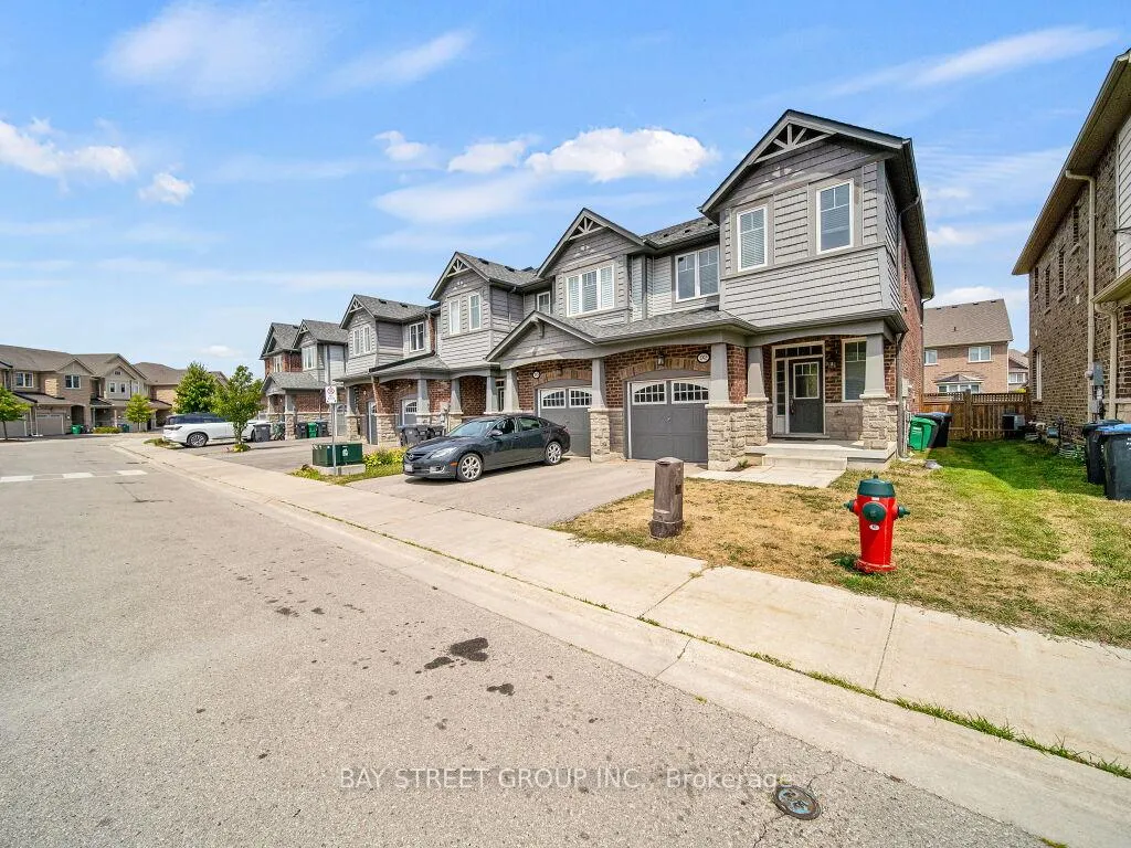 Photo 3 of 92 Abigail Crescent, Caledon, Rural Caledon — HOMEH