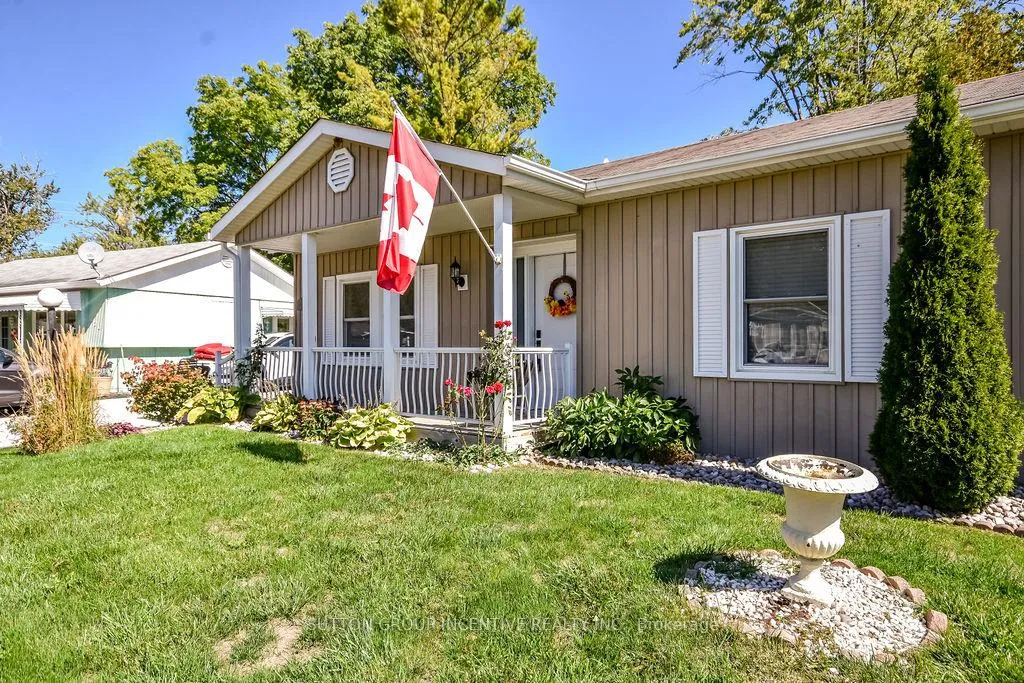 Photo 4 of 118 Linden Lane, Innisfil, Rural Innisfil — HOMEH
