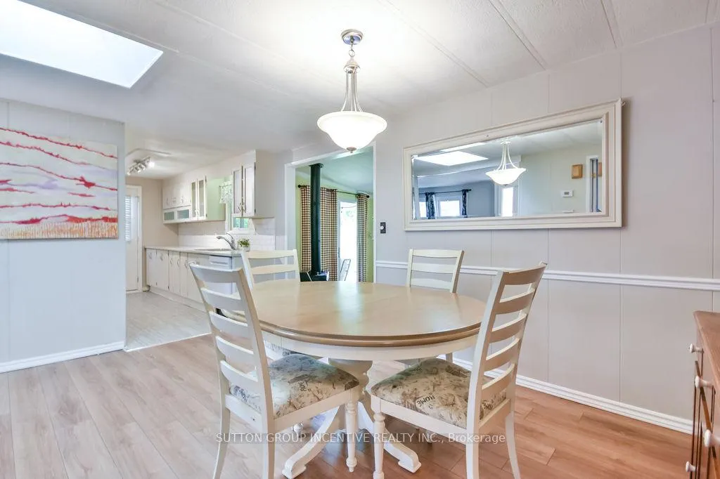 Photo 14 of 118 Linden Lane, Innisfil, Rural Innisfil — HOMEH