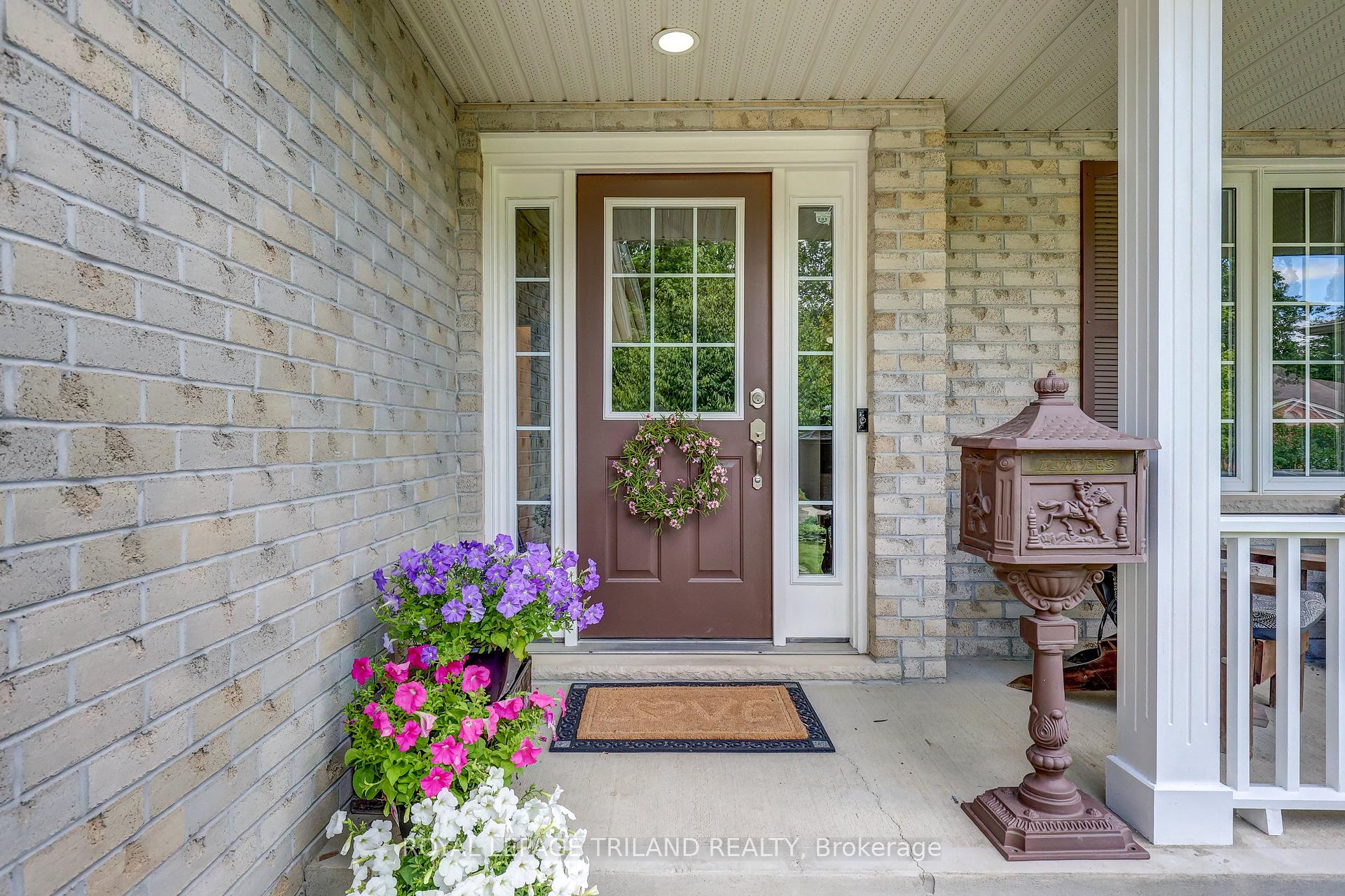 Photo 5 of 31 Symphony Court, Central Elgin, Lynhurst — HOMEH