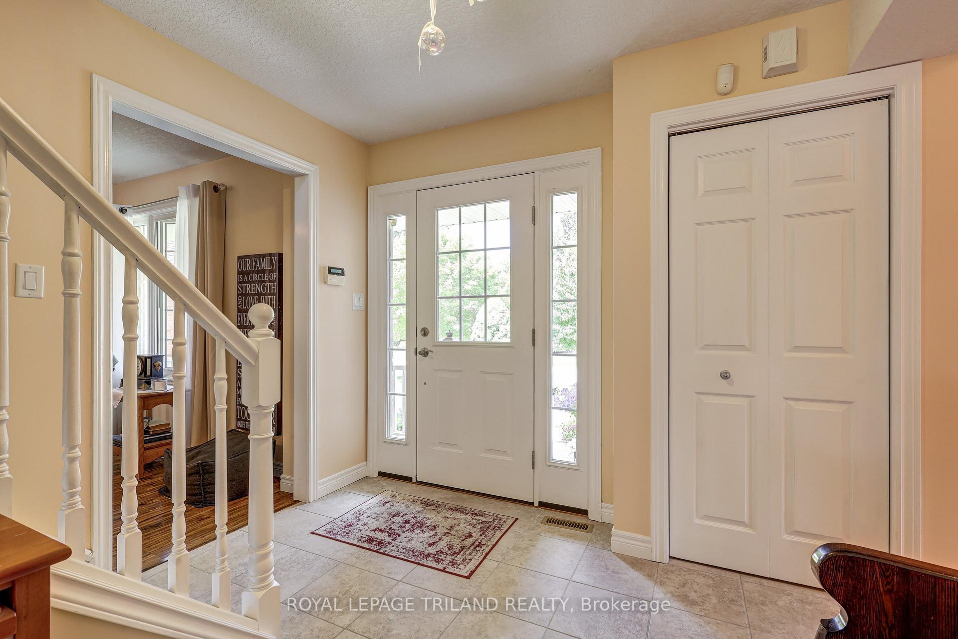 Photo 7 of 31 Symphony Court, Central Elgin, Lynhurst — HOMEH