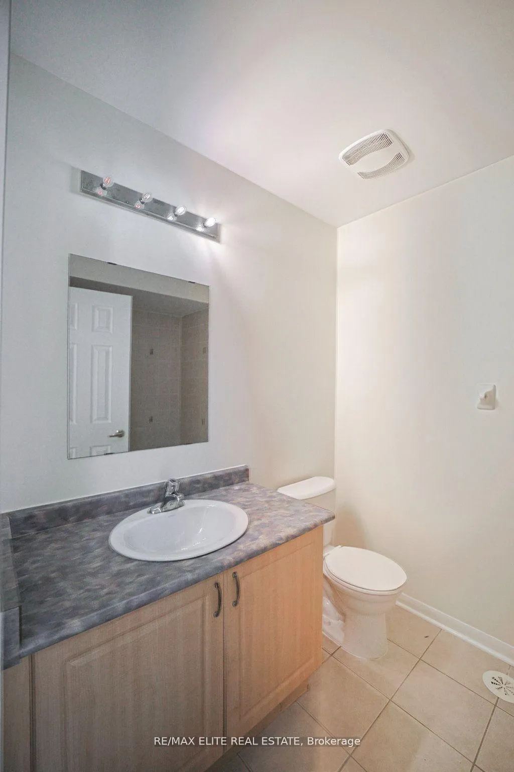 Photo 19 of Unit 79, 1250 St Martins Drive, Pickering, Bay Ridges — HOMEH