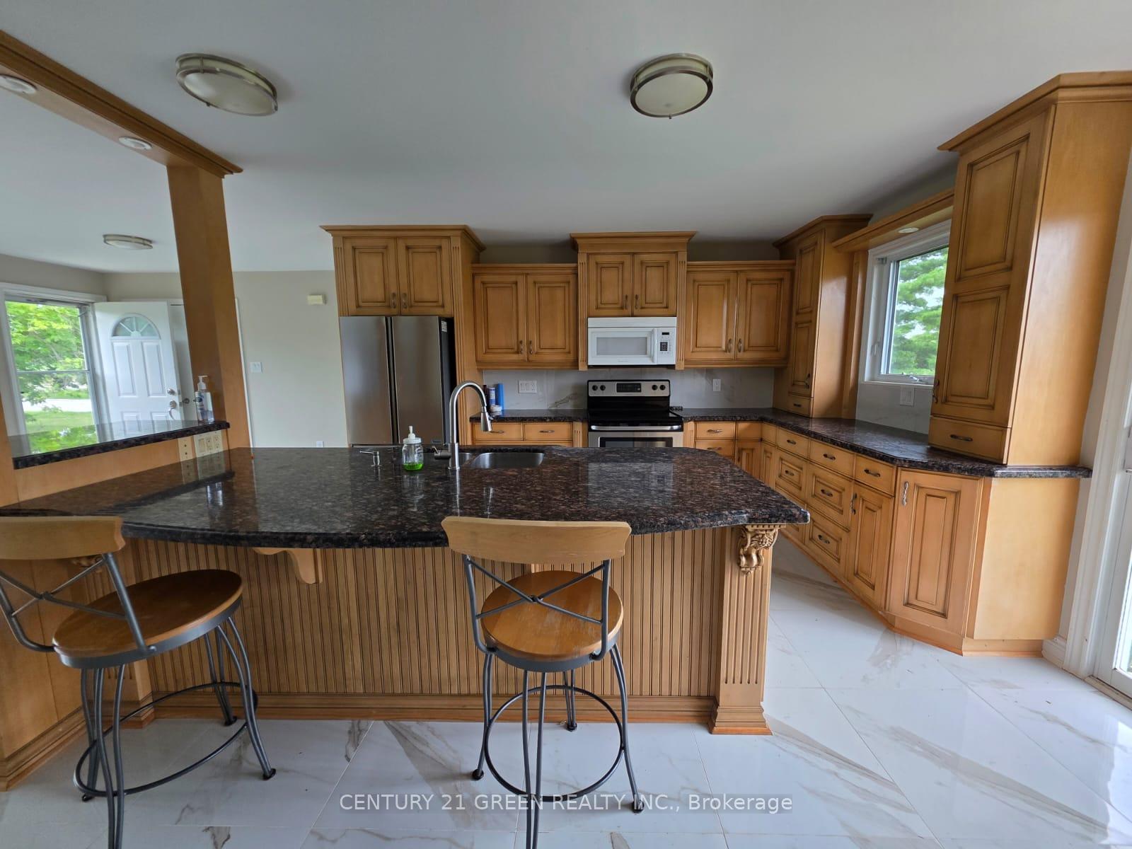 Photo 6 of 418 Mountain Road, Grimsby, Grimsby Escarpment — HOMEH