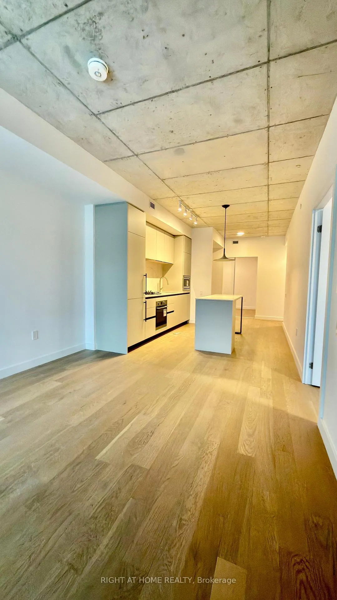 Photo 11 of Unit 323, 1720 Bayview Avenue, Toronto, Mount Pleasant East — HOMEH
