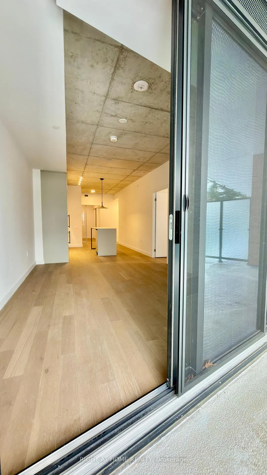 Photo 14 of Unit 323, 1720 Bayview Avenue, Toronto, Mount Pleasant East — HOMEH