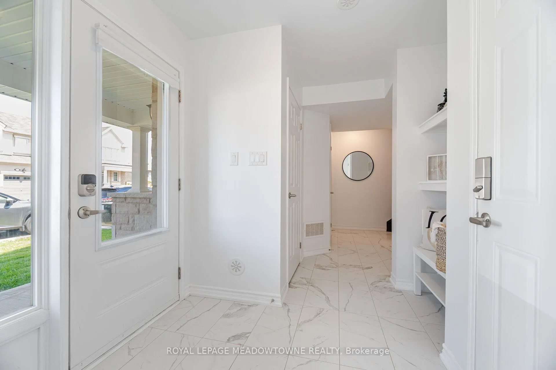 Photo 10 of 898 Cactus Point, Milton, Cobban — HOMEH