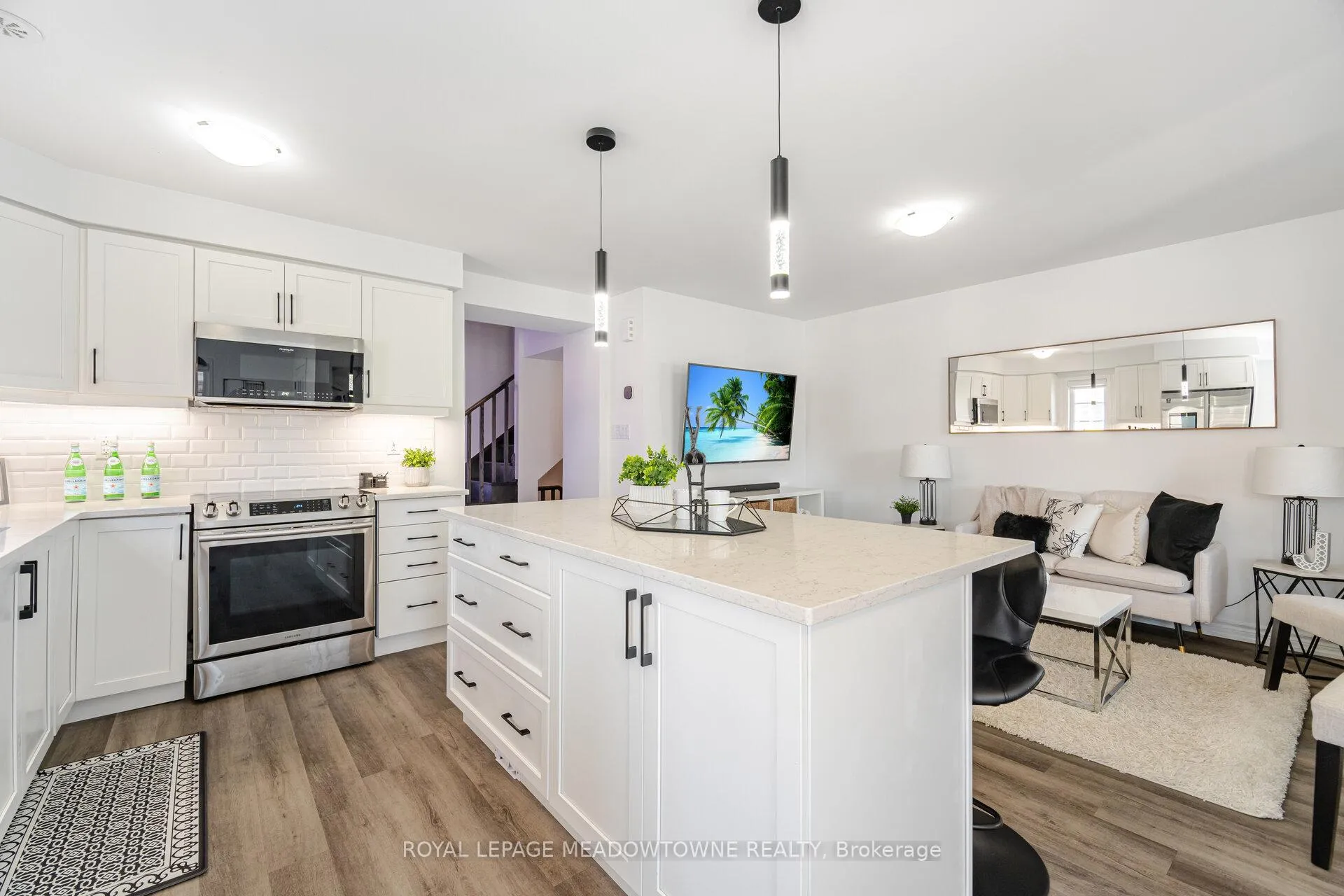 Photo 24 of 898 Cactus Point, Milton, Cobban — HOMEH