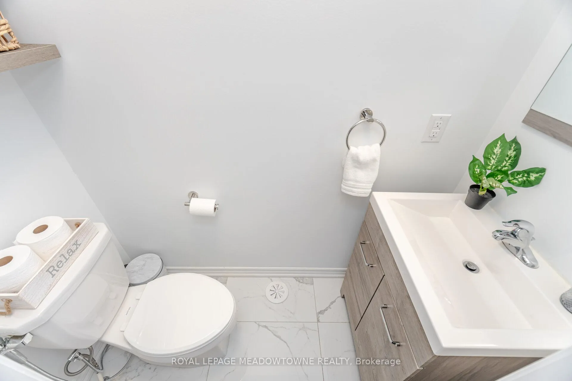 Photo 32 of 898 Cactus Point, Milton, Cobban — HOMEH