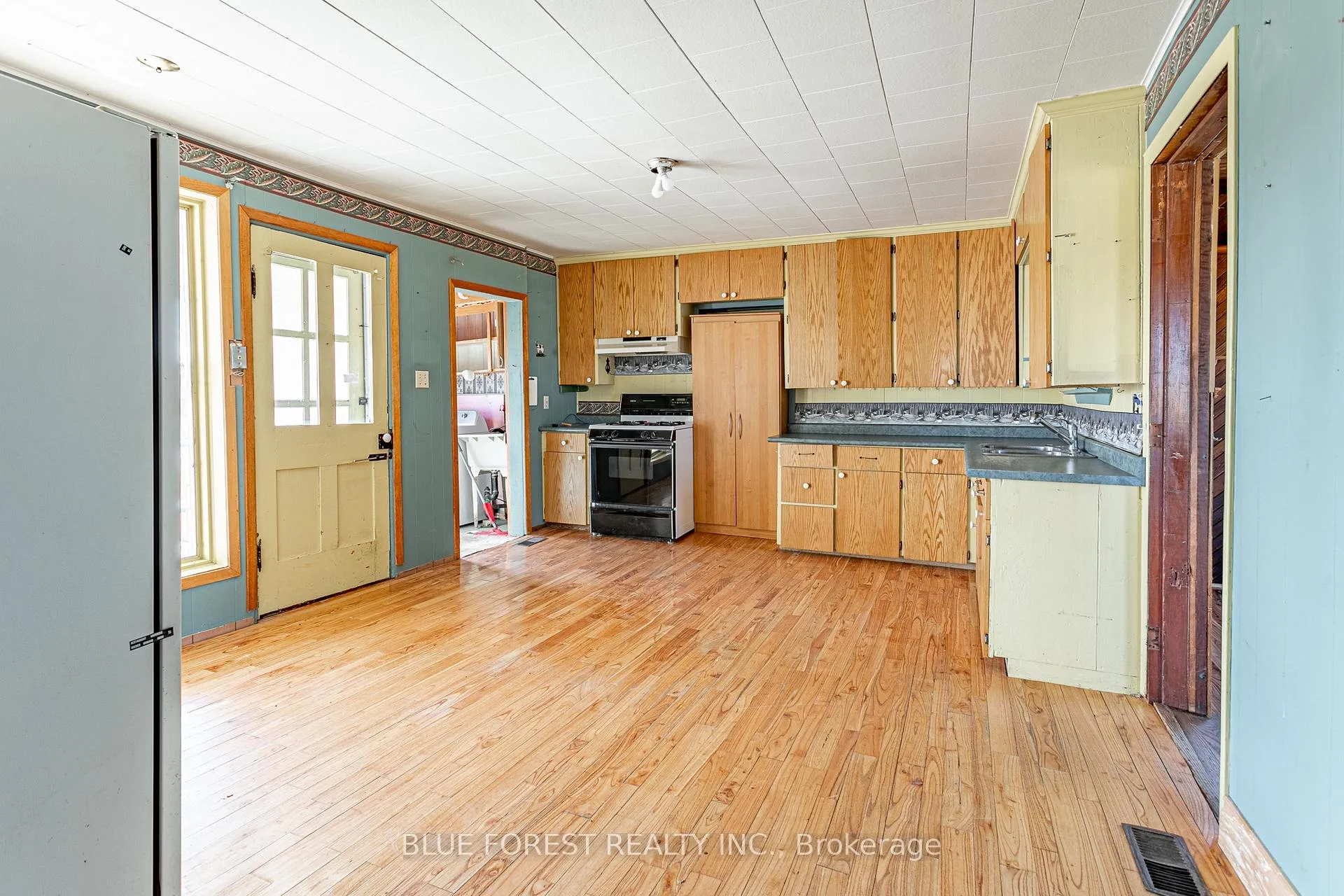 Photo 8 of 4391 Putnam Road, Thames Centre, Crampton — HOMEH