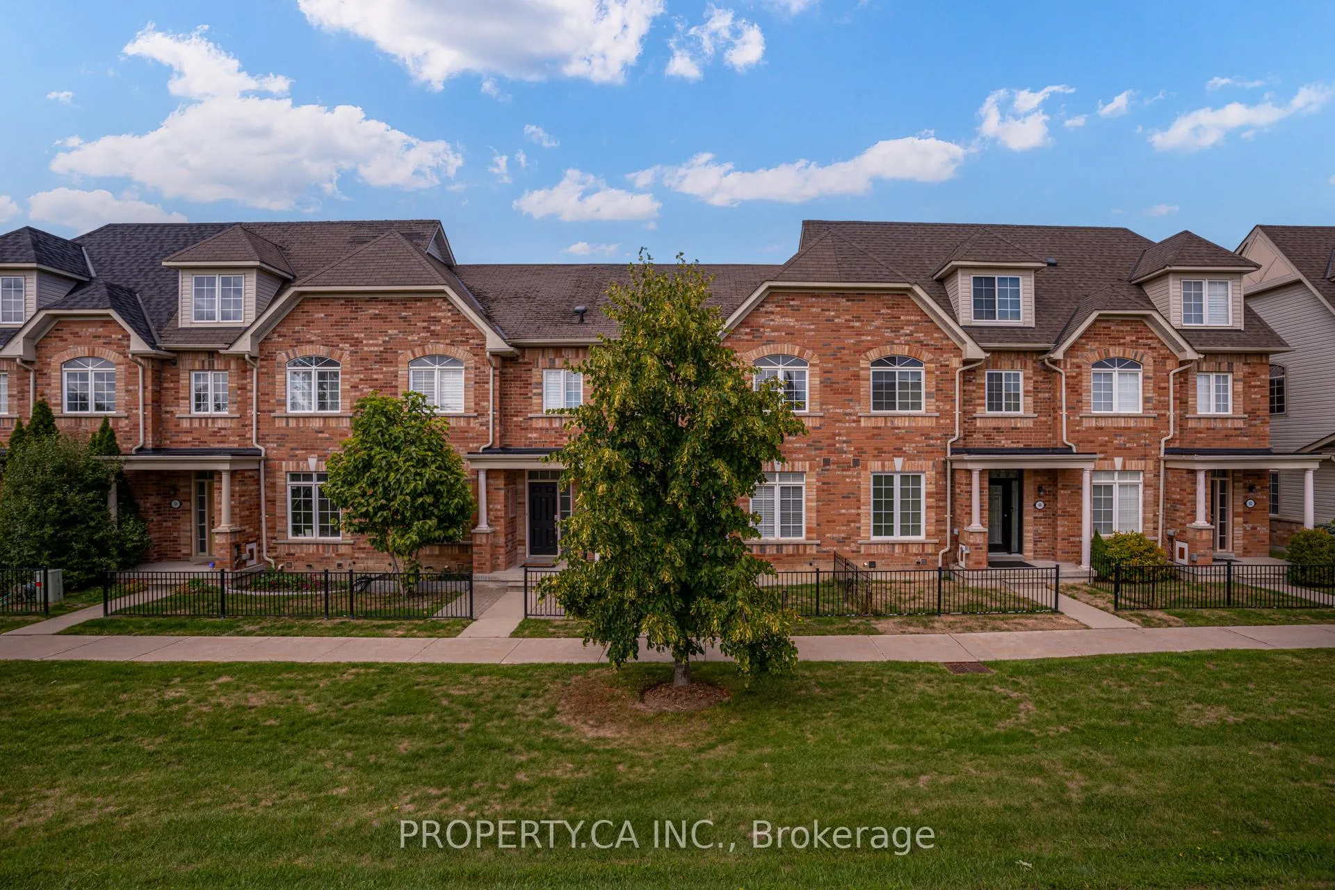 Photo 1 of 58 Wicker Park Way, Whitby, Pringle Creek — HOMEH