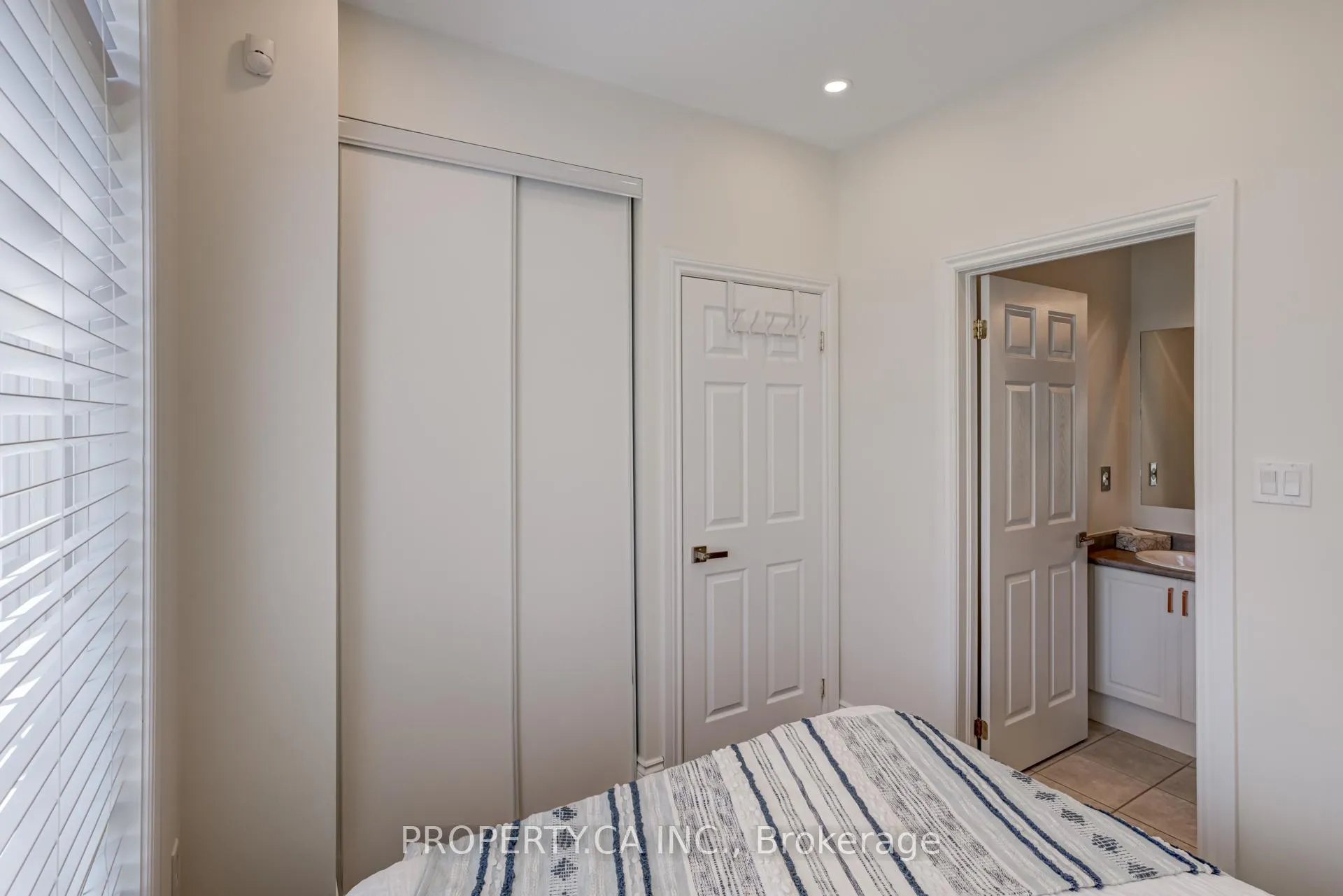 Photo 14 of 58 Wicker Park Way, Whitby, Pringle Creek — HOMEH