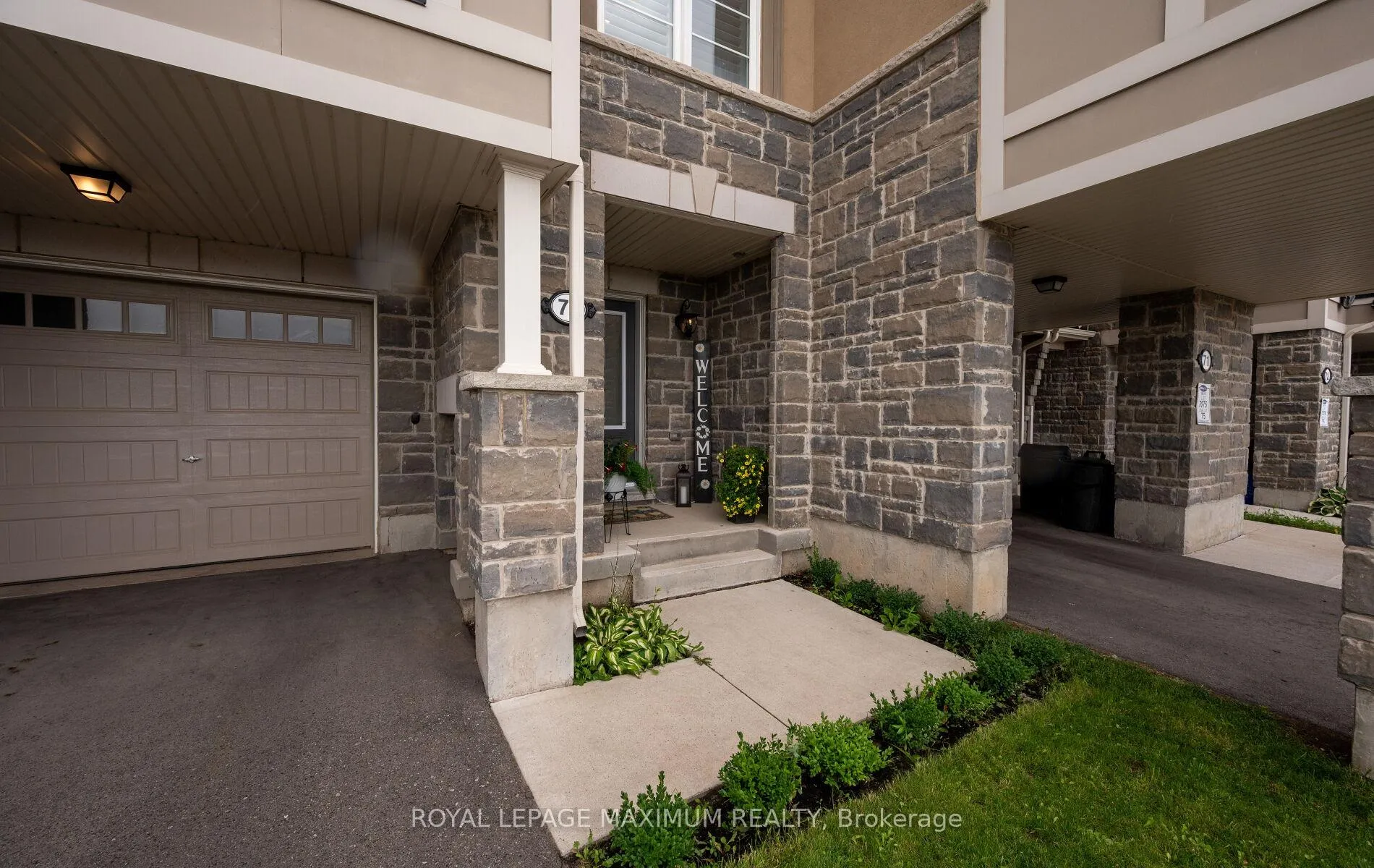 Photo 3 of Unit 70, 975 Whitlock Avenue, Milton, Cobban — HOMEH