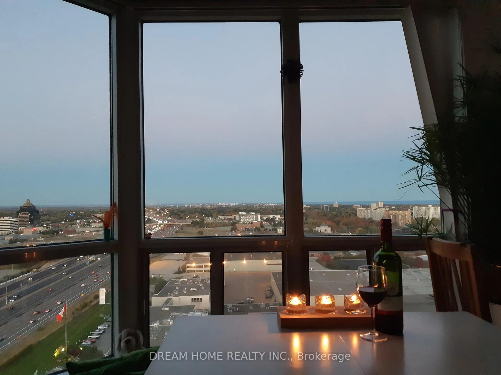 Photo 1 of Unit PH305, 11 Lee Centre Drive, Scarborough, Woburn — HOMEH