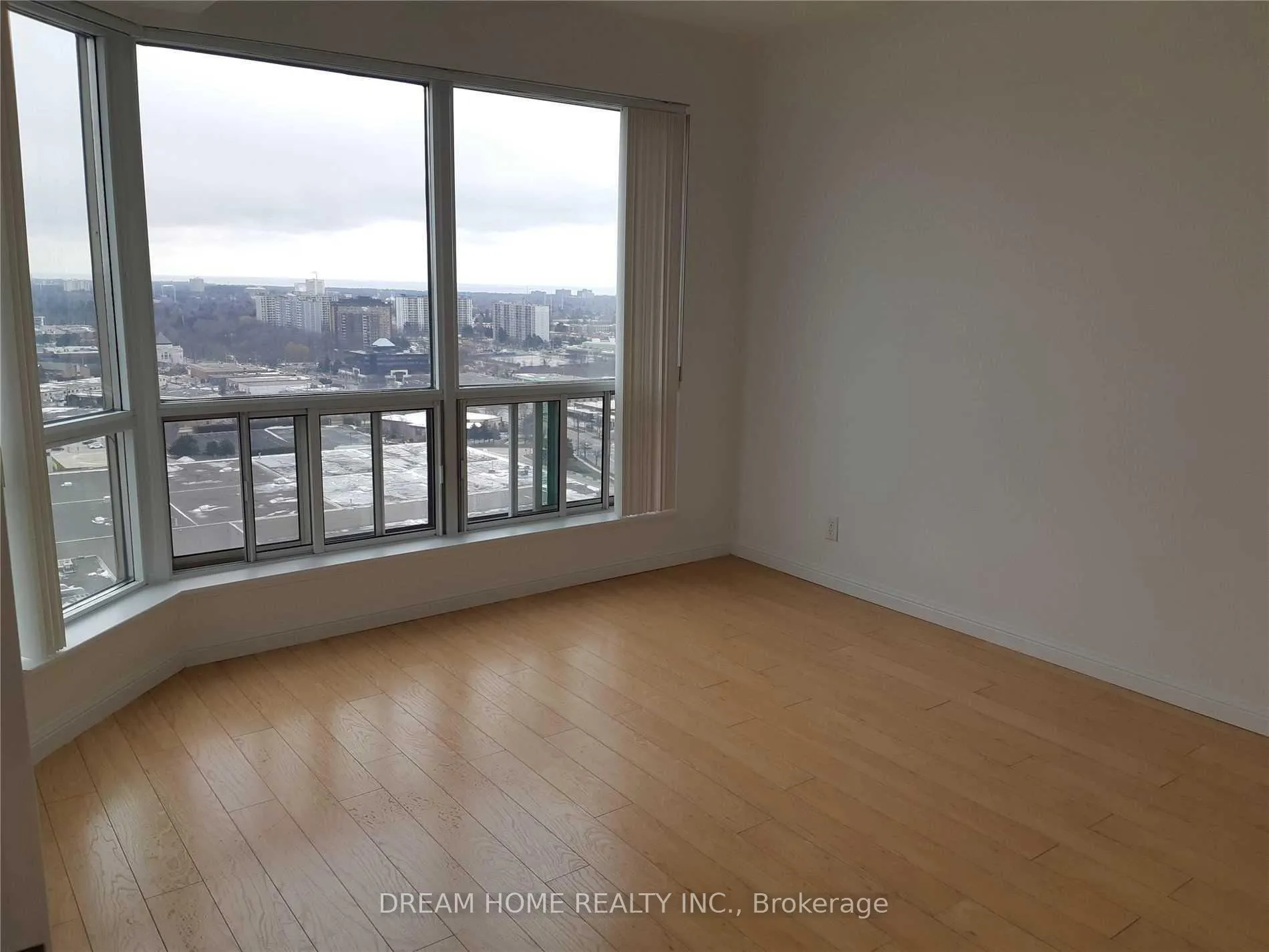 Photo 7 of Unit PH305, 11 Lee Centre Drive, Scarborough, Woburn — HOMEH