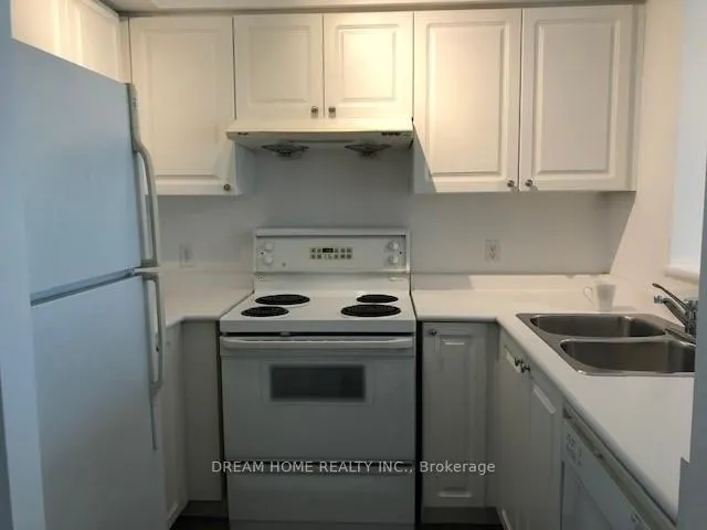 Photo 8 of Unit PH305, 11 Lee Centre Drive, Scarborough, Woburn — HOMEH