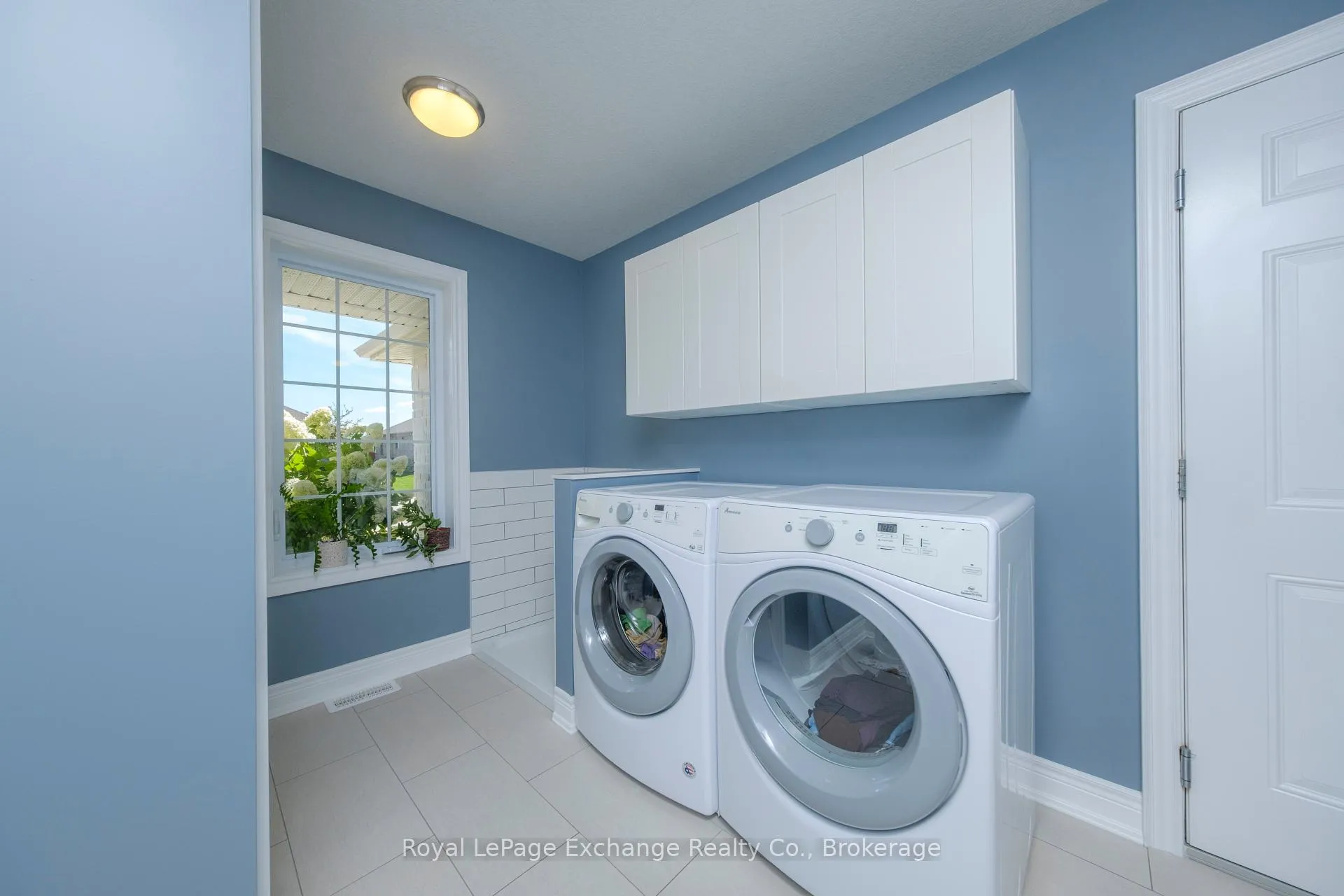 Photo 10 of 218 Wieck Boulevard, Kincardine — HOMEH