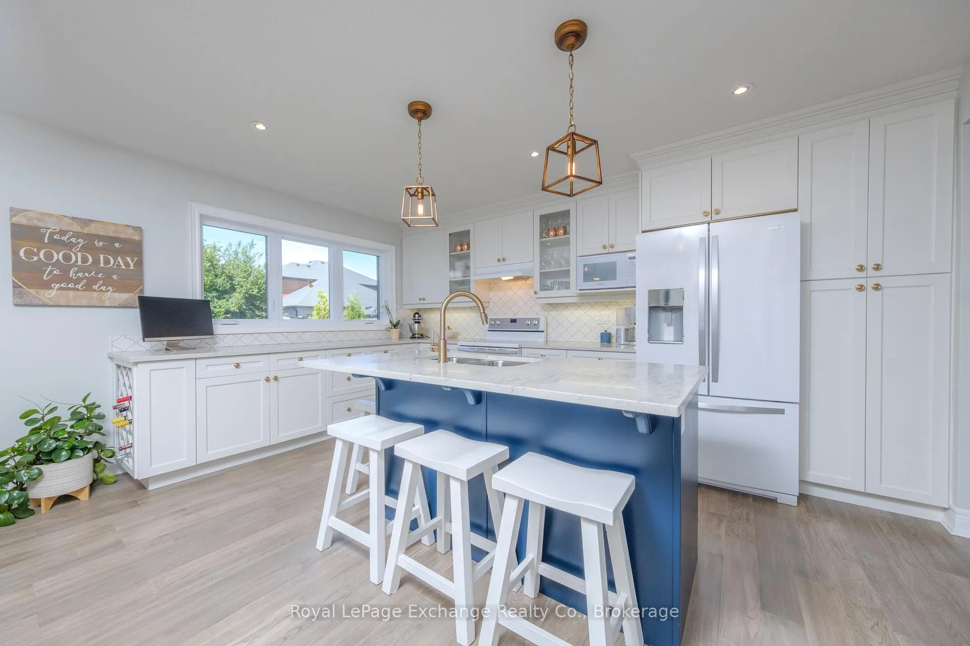 Photo 12 of 218 Wieck Boulevard, Kincardine — HOMEH