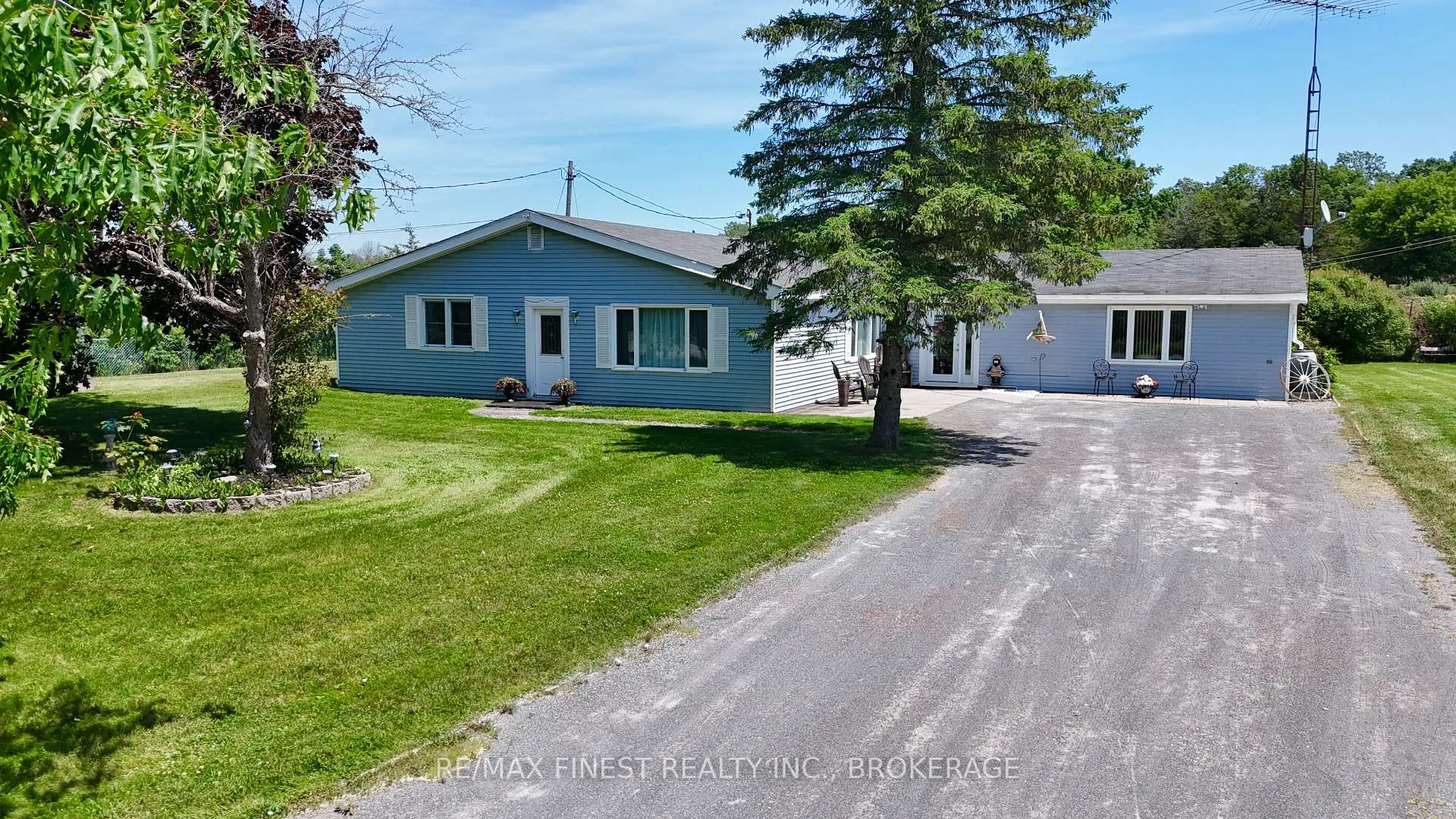 Photo 5 of 609 Millhaven Road, Loyalist, Lennox and Addington - South — HOMEH
