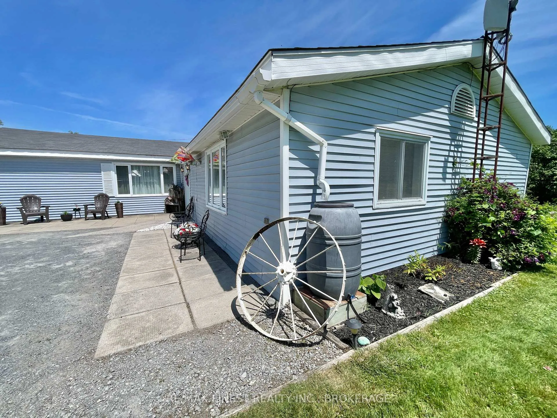 Photo 38 of 609 Millhaven Road, Loyalist, Lennox and Addington - South — HOMEH