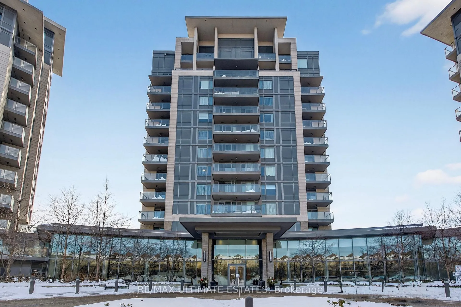 Front of Unit 709, 253 South Park Road