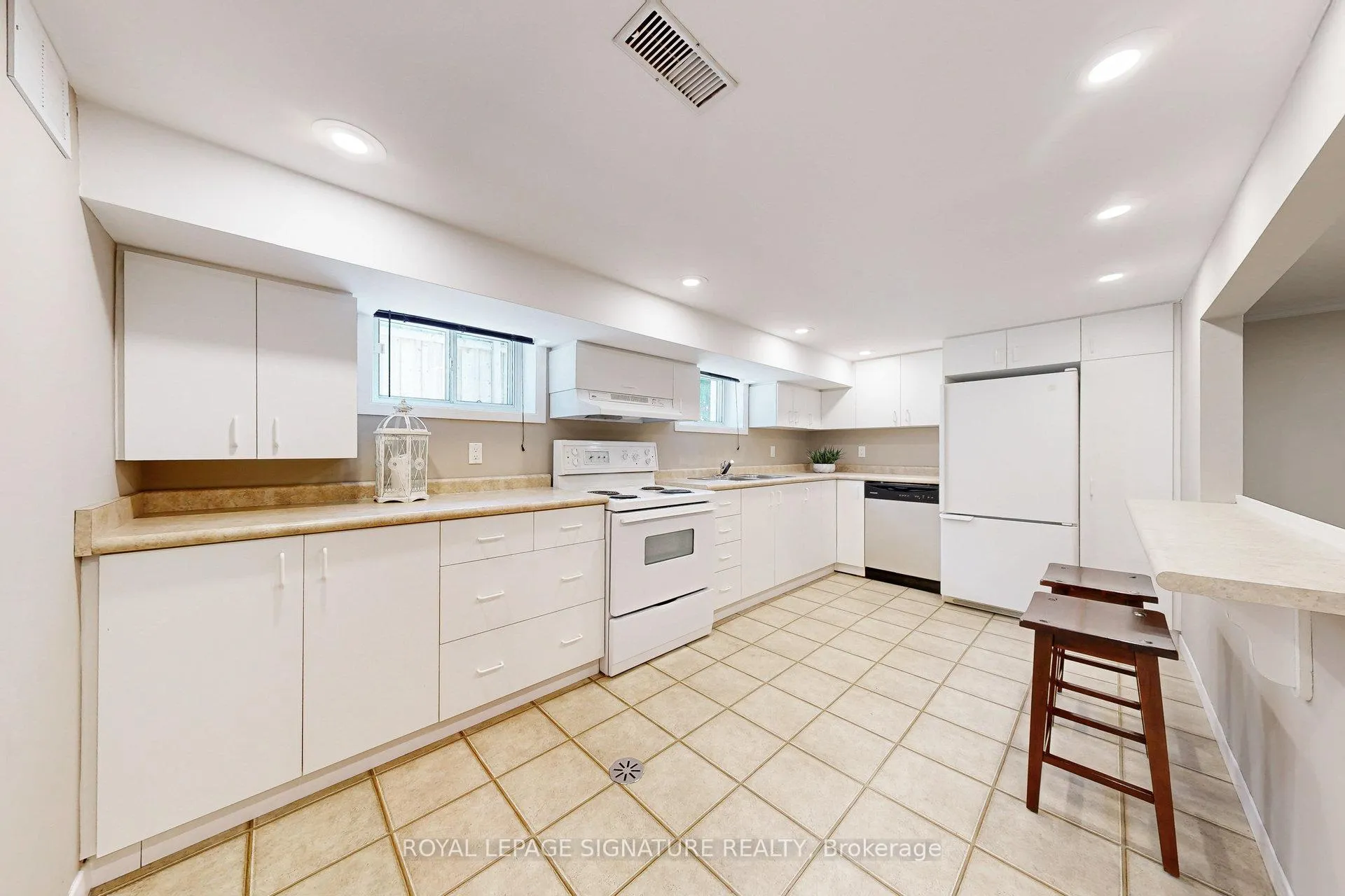 Photo 26 of 867 Antonio Street, Pickering, Bay Ridges — HOMEH