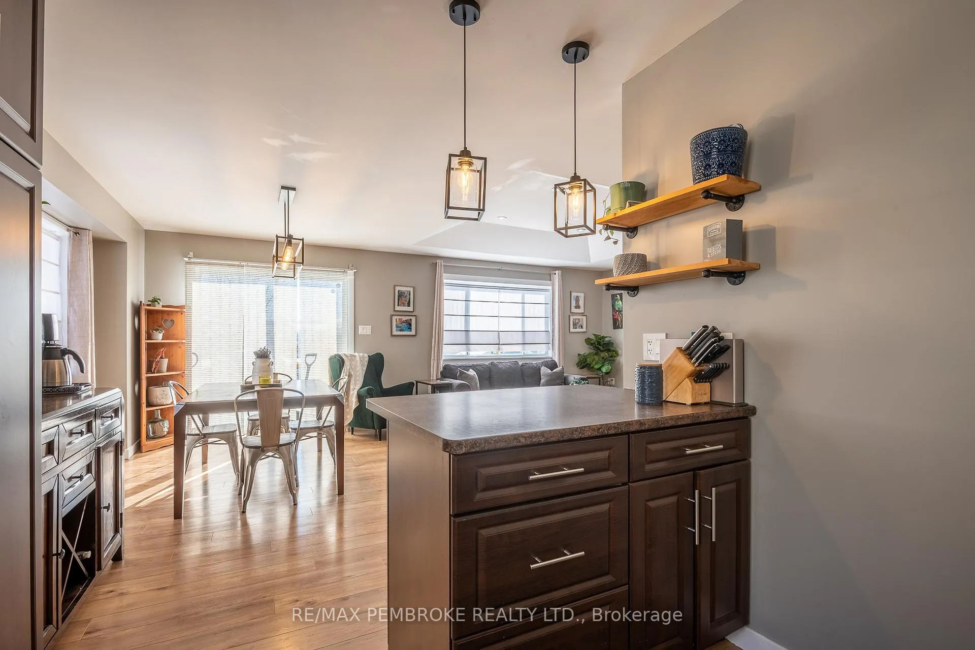 Photo 16 of 1017 Riverstone Trail, Petawawa — HOMEH
