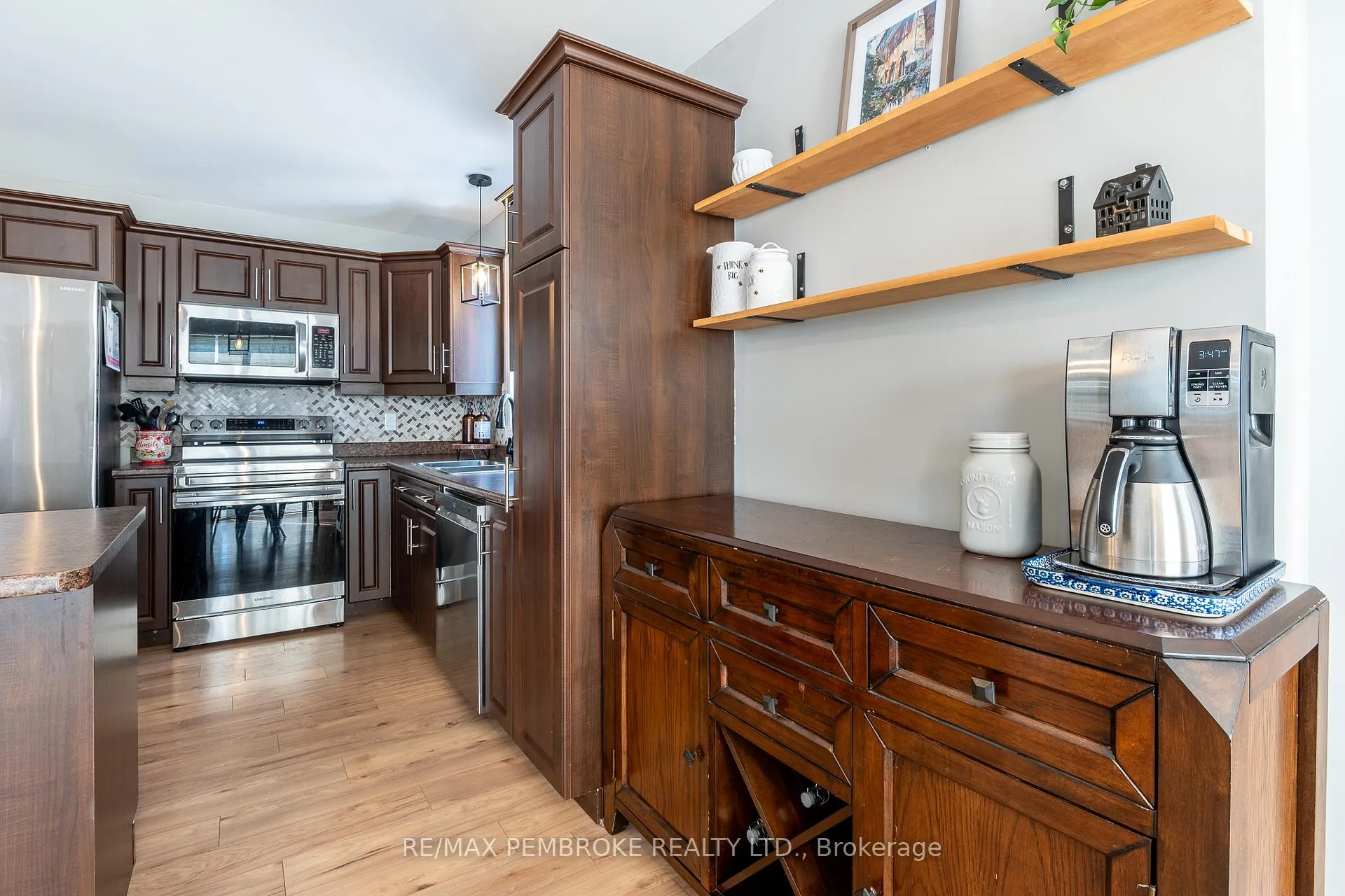 Photo 17 of 1017 Riverstone Trail, Petawawa — HOMEH