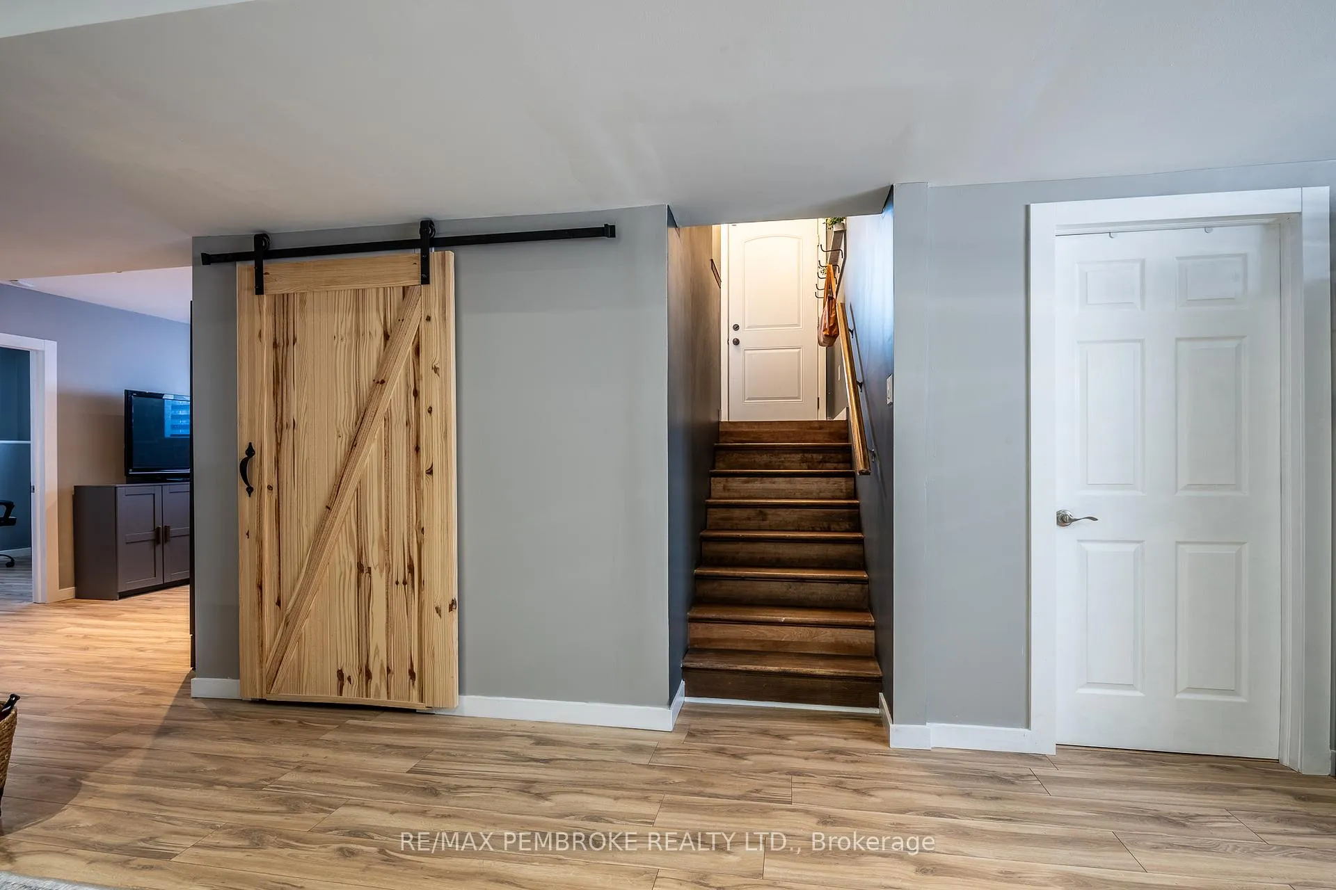 Photo 29 of 1017 Riverstone Trail, Petawawa — HOMEH