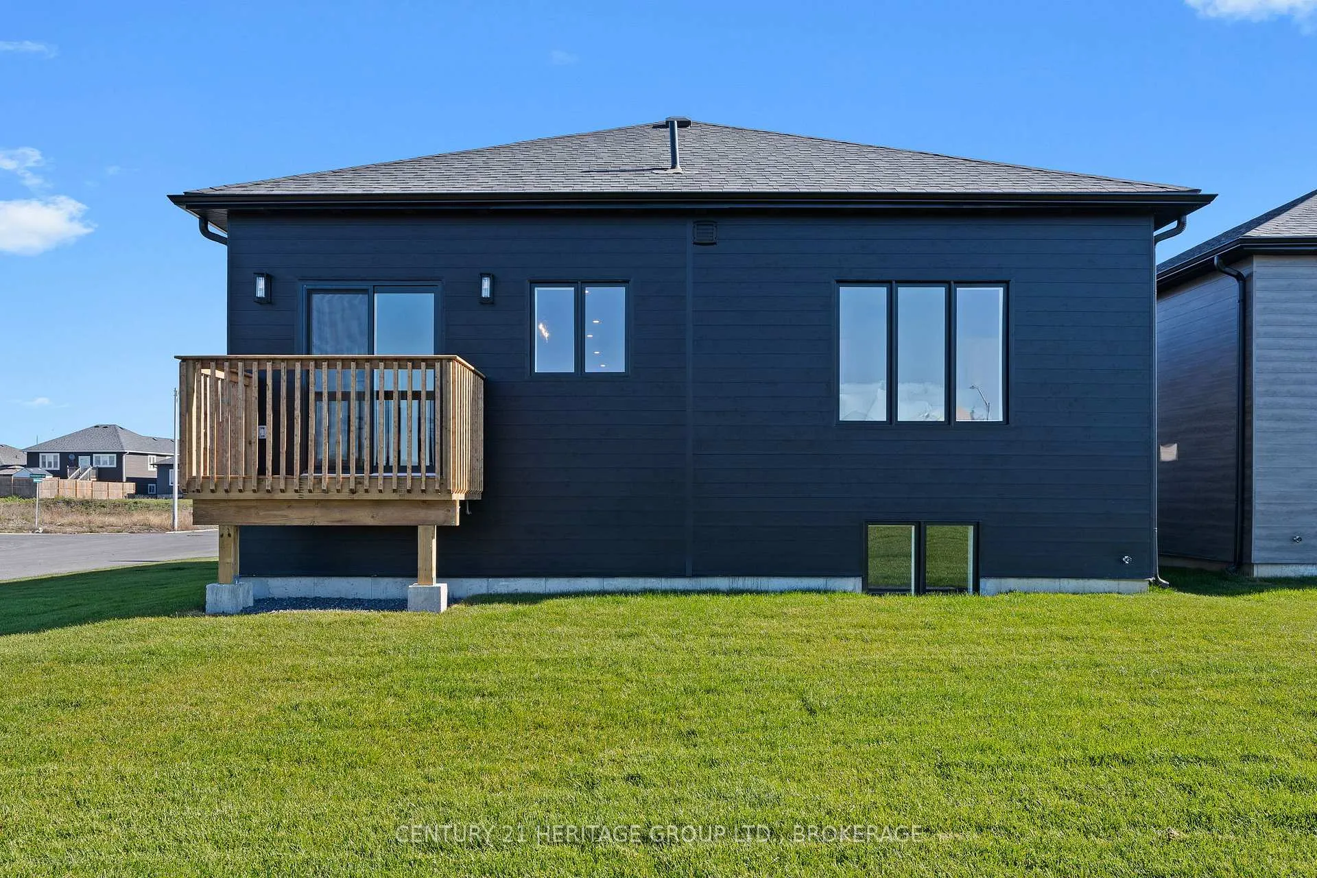 Photo 28 of 62 Dusenbury Drive, Loyalist, Odessa — HOMEH