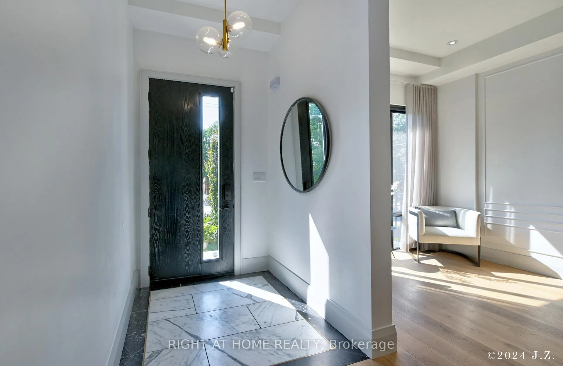 Photo 3 of 521 Atlas Avenue, Toronto, Humewood-Cedarvale — HOMEH