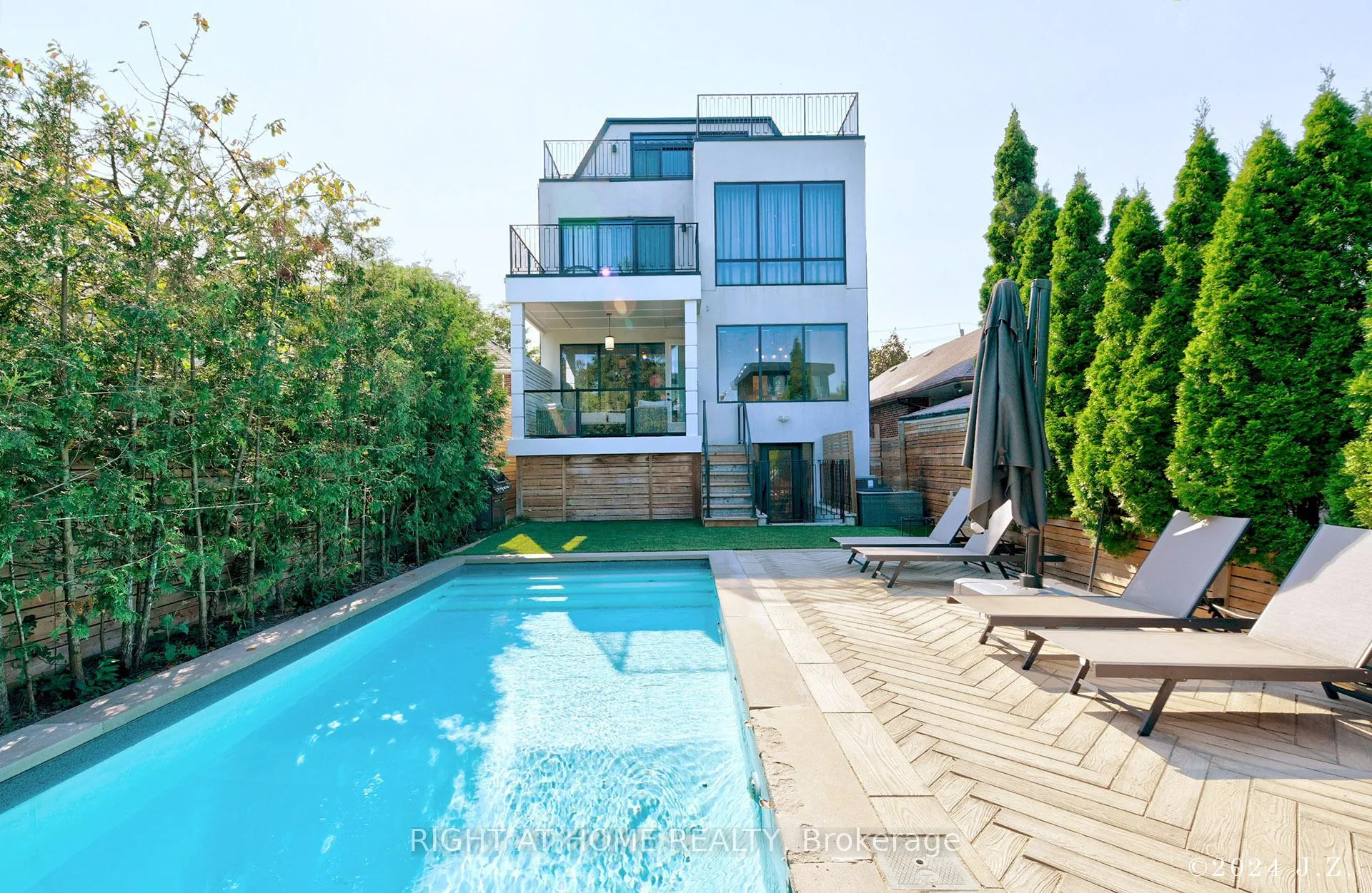 Photo 15 of 521 Atlas Avenue, Toronto, Humewood-Cedarvale — HOMEH