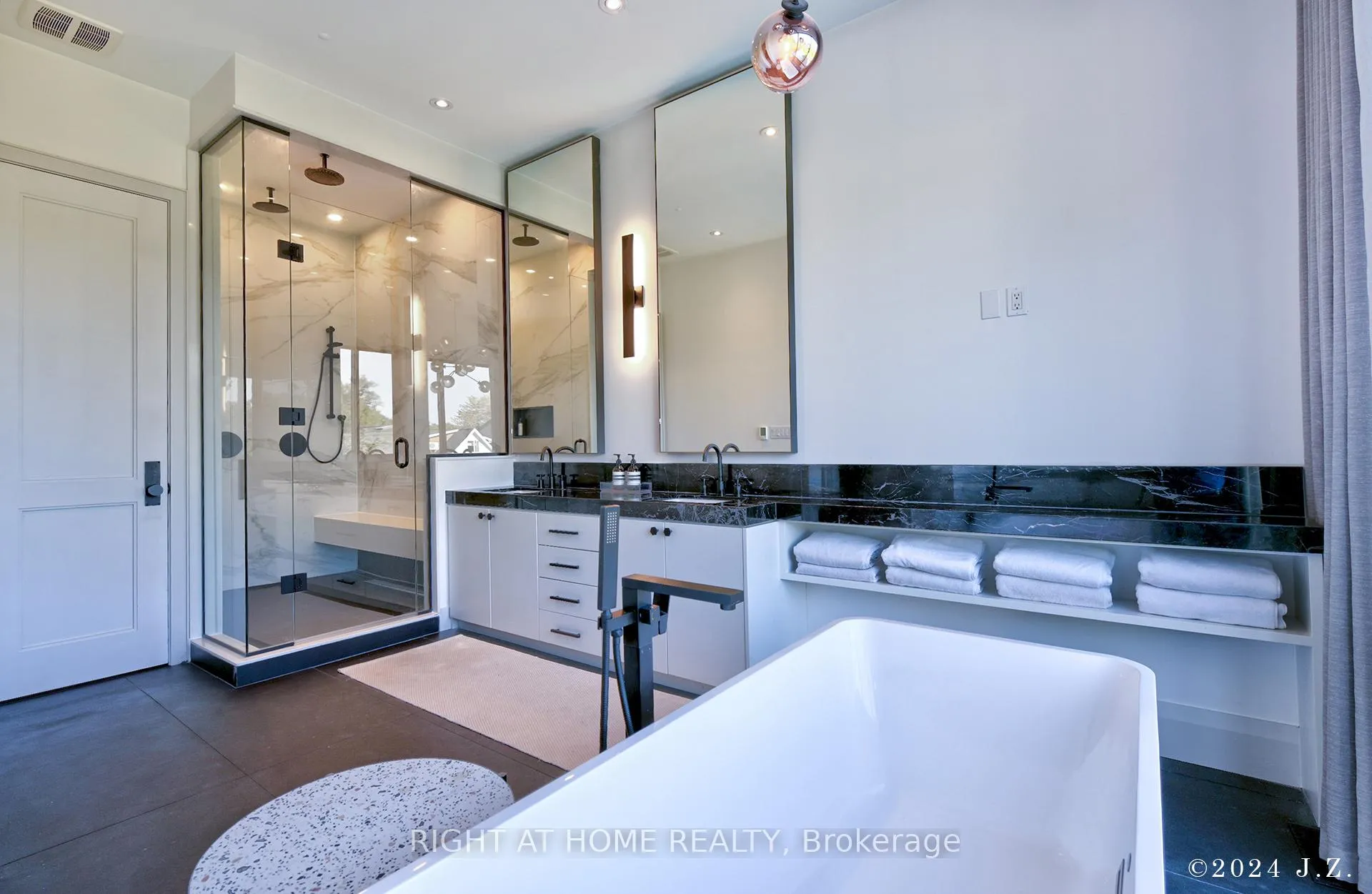 Photo 21 of 521 Atlas Avenue, Toronto, Humewood-Cedarvale — HOMEH