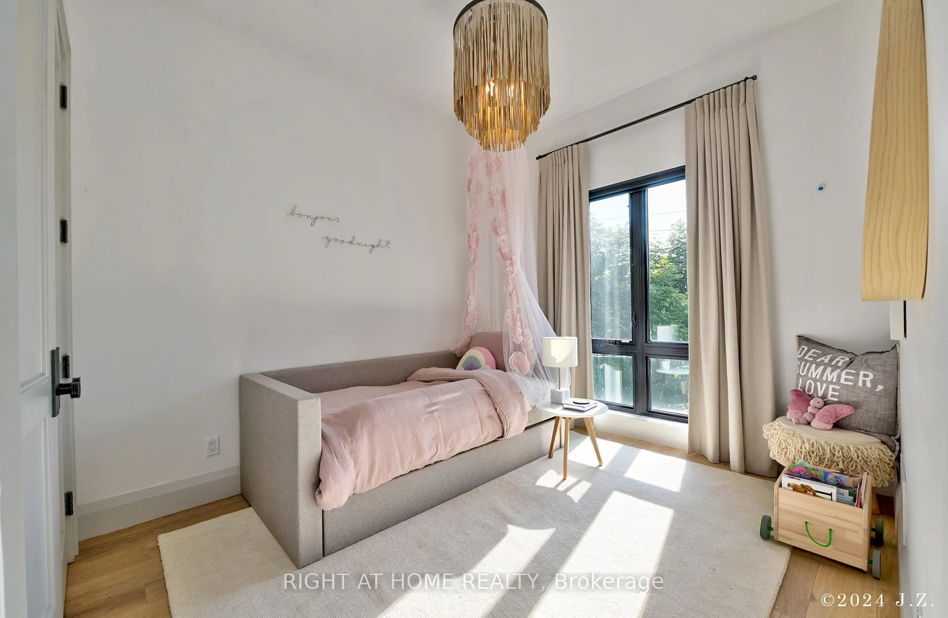 Photo 27 of 521 Atlas Avenue, Toronto, Humewood-Cedarvale — HOMEH
