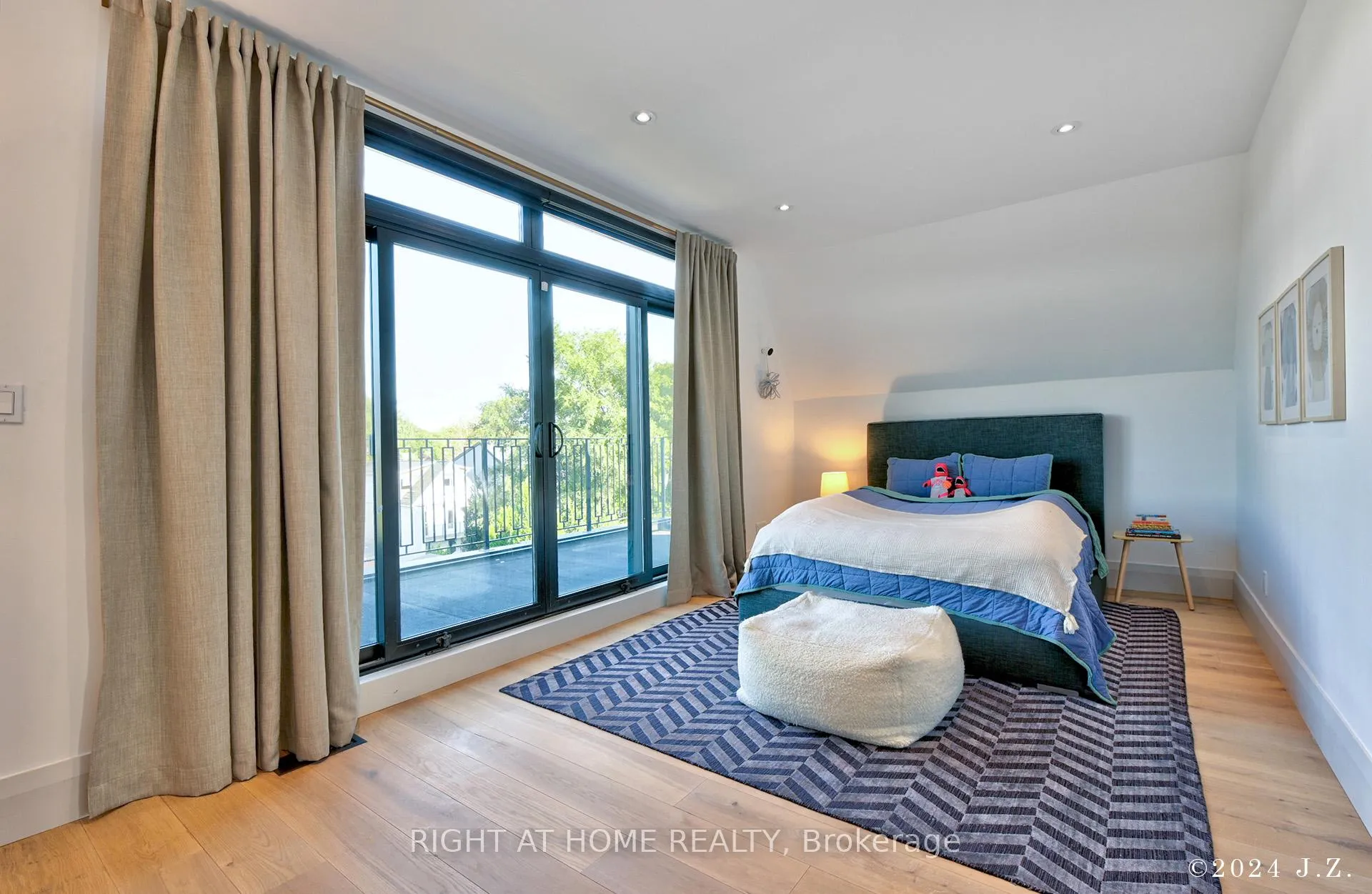 Photo 32 of 521 Atlas Avenue, Toronto, Humewood-Cedarvale — HOMEH