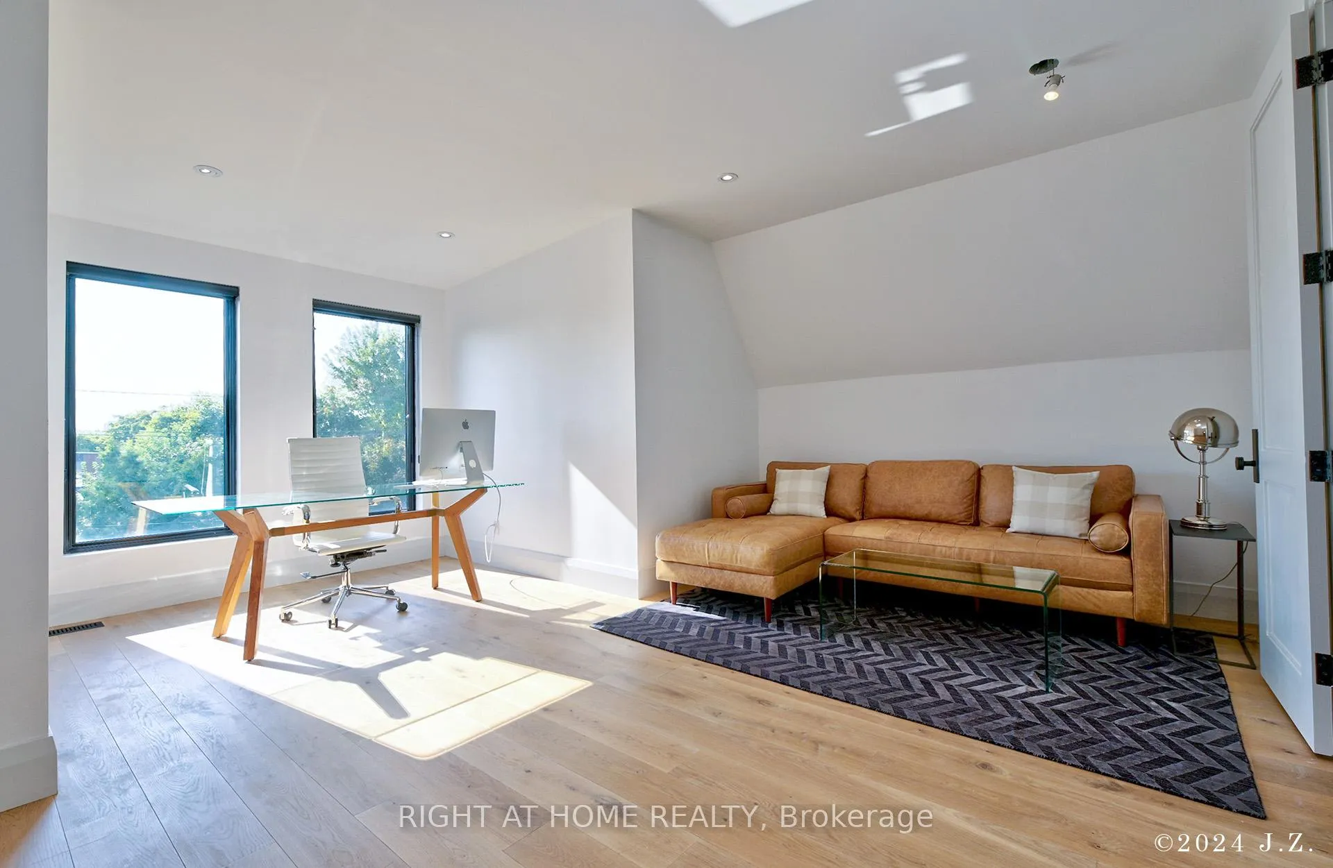 Photo 33 of 521 Atlas Avenue, Toronto, Humewood-Cedarvale — HOMEH