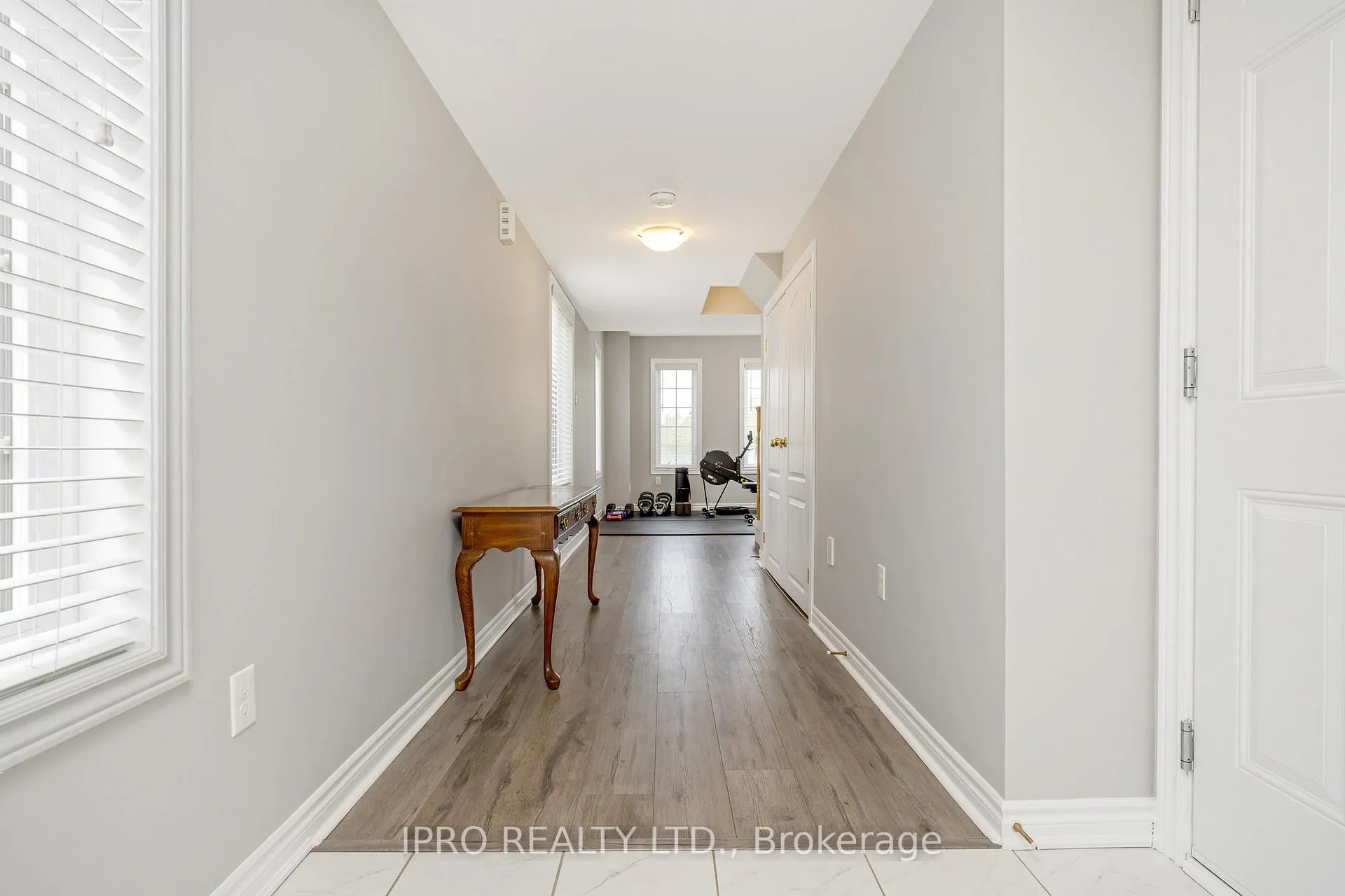 Photo 7 of Unit 5, 88 Decorso Drive, Guelph, Kortright East — HOMEH
