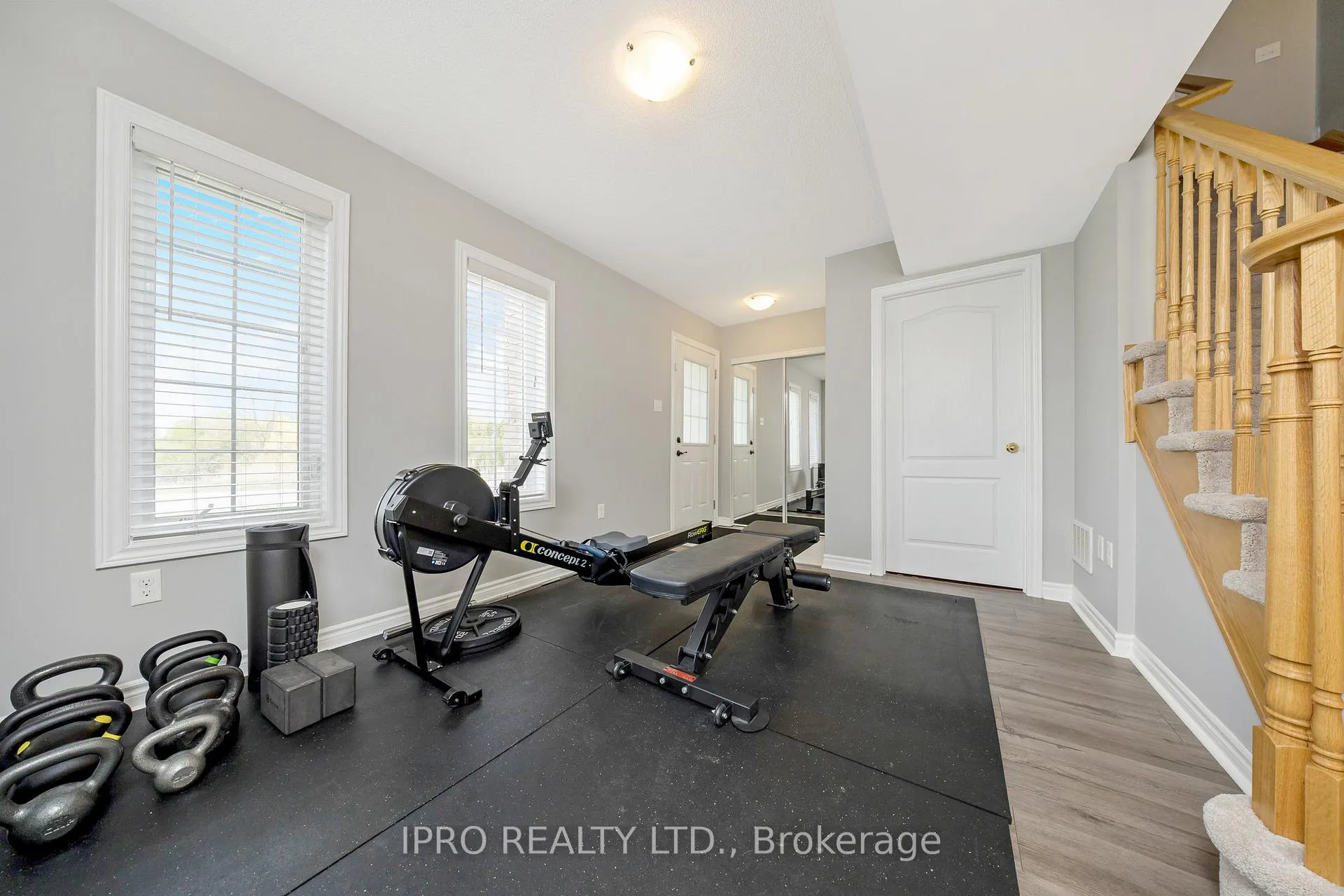 Photo 8 of Unit 5, 88 Decorso Drive, Guelph, Kortright East — HOMEH