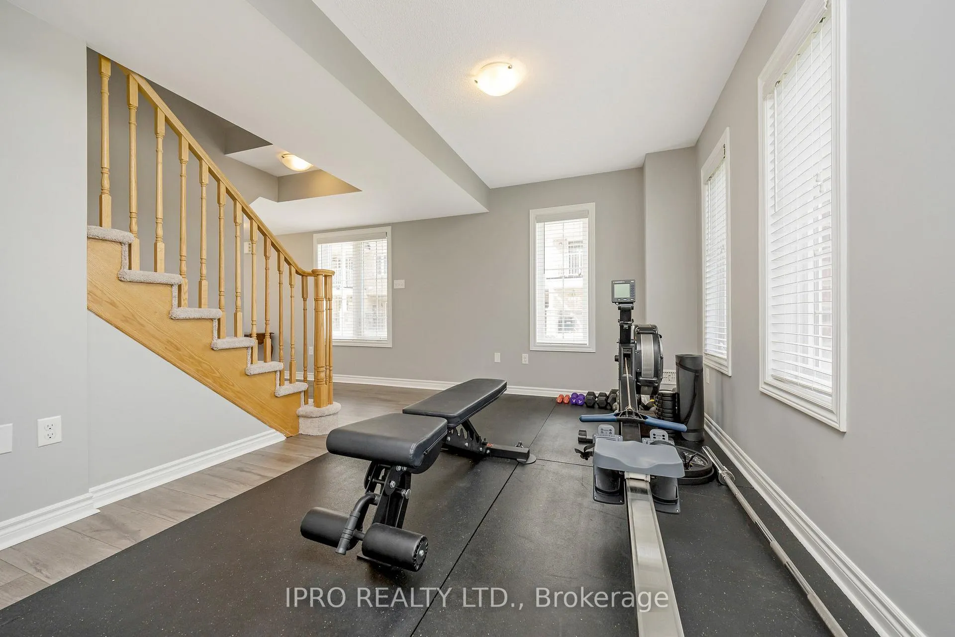 Photo 9 of Unit 5, 88 Decorso Drive, Guelph, Kortright East — HOMEH