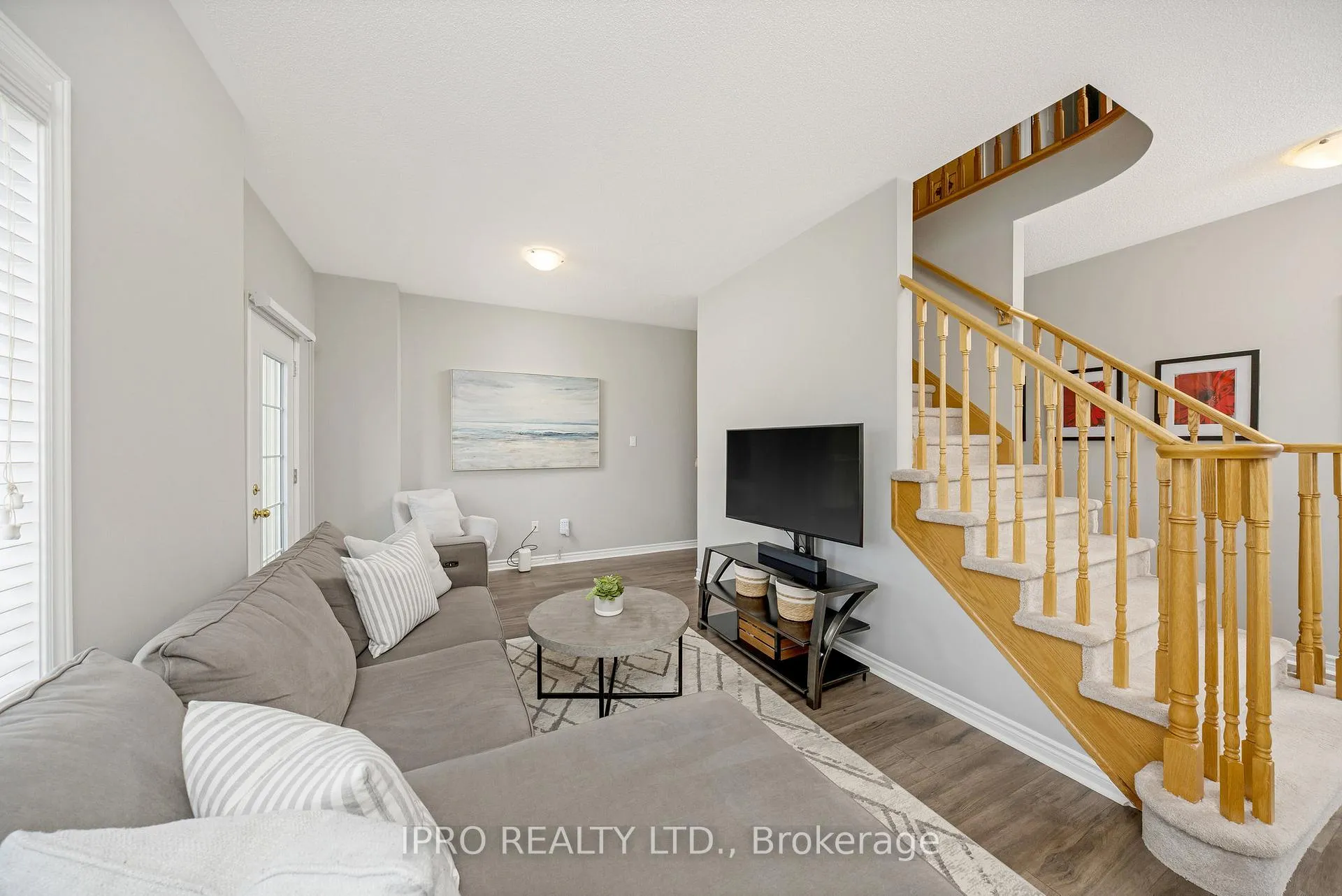 Photo 13 of Unit 5, 88 Decorso Drive, Guelph, Kortright East — HOMEH