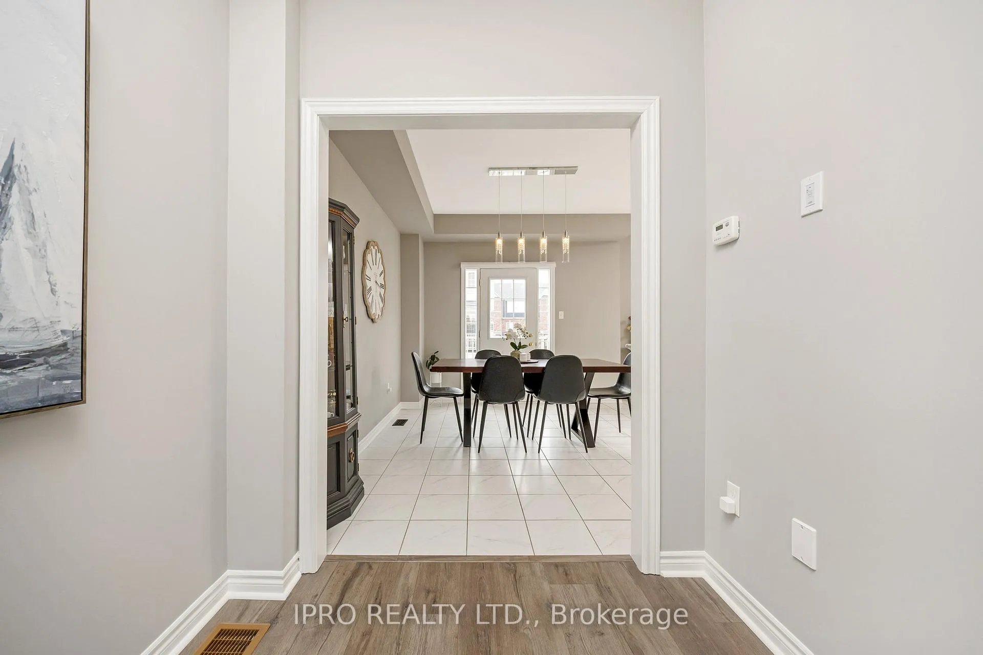 Photo 15 of Unit 5, 88 Decorso Drive, Guelph, Kortright East — HOMEH