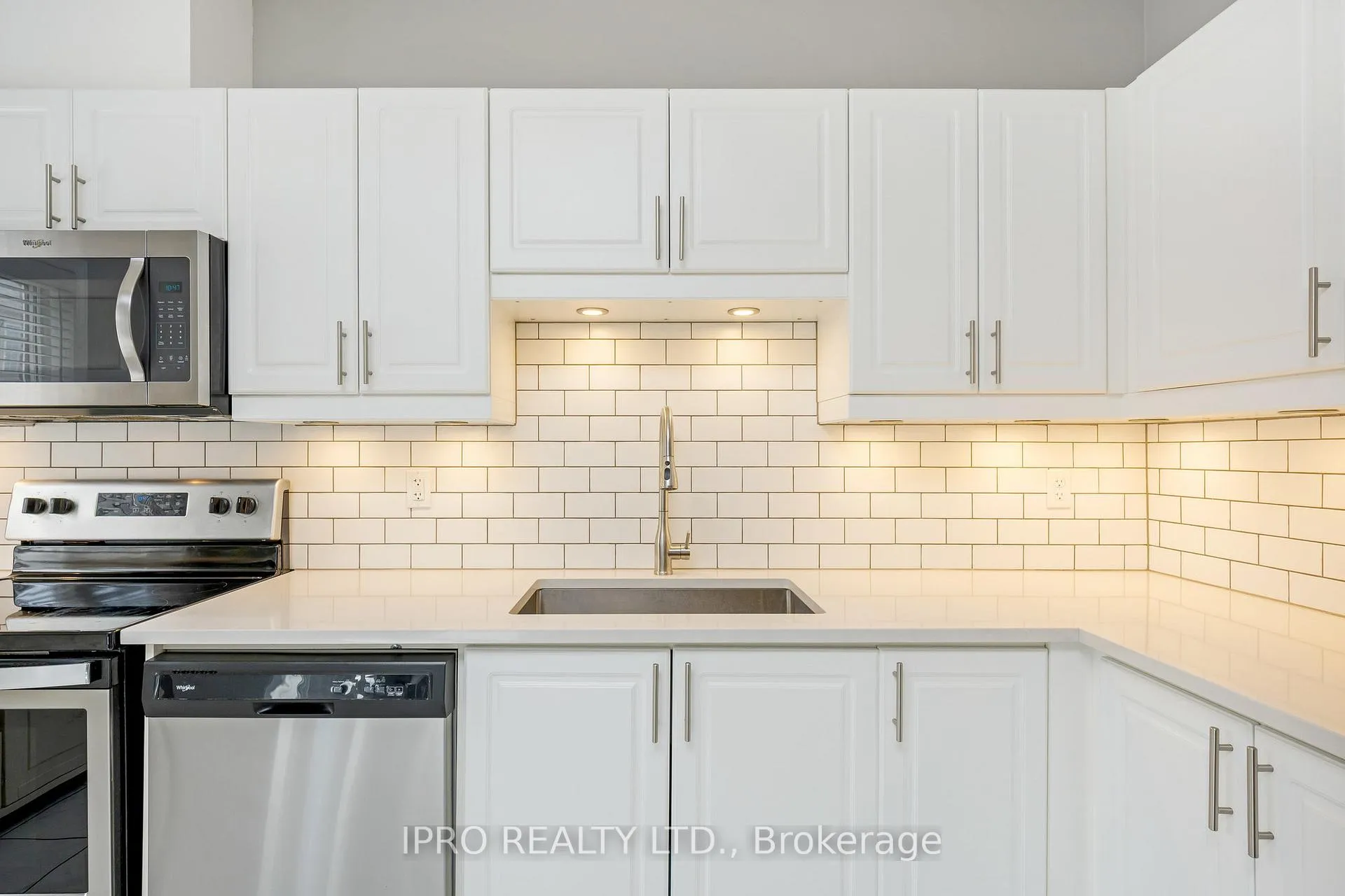 Photo 20 of Unit 5, 88 Decorso Drive, Guelph, Kortright East — HOMEH